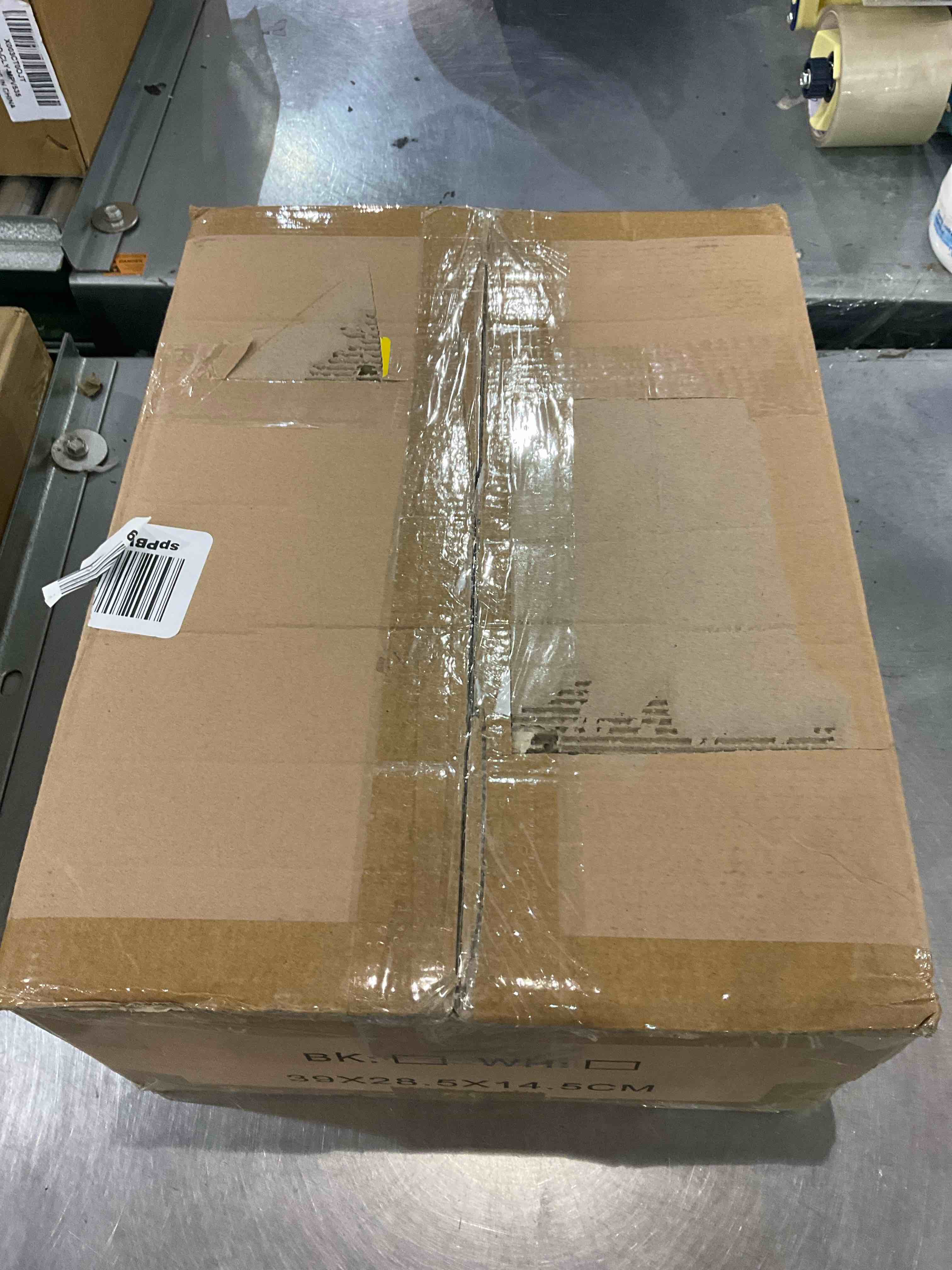 https://s3.amazonaws.com/lotting-images-prod/bidfta/EXS00921673_1704716250079.jpeg