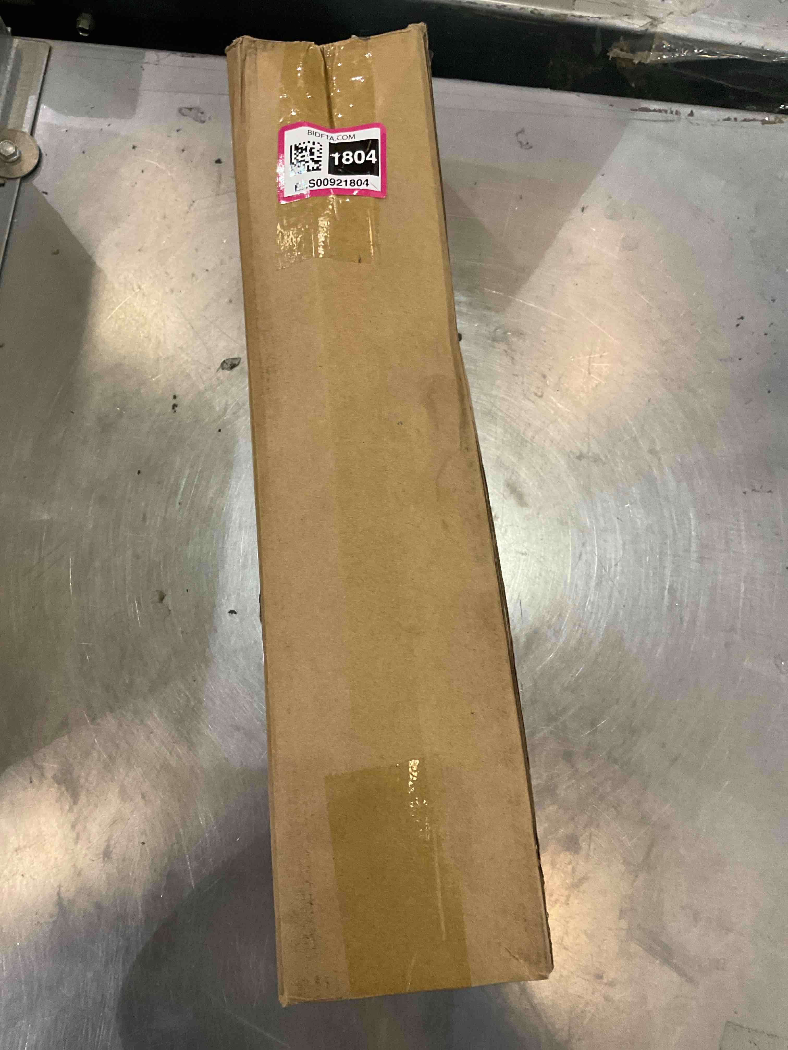 https://s3.amazonaws.com/lotting-images-prod/bidfta/EXS00921804_1704731940849.jpeg