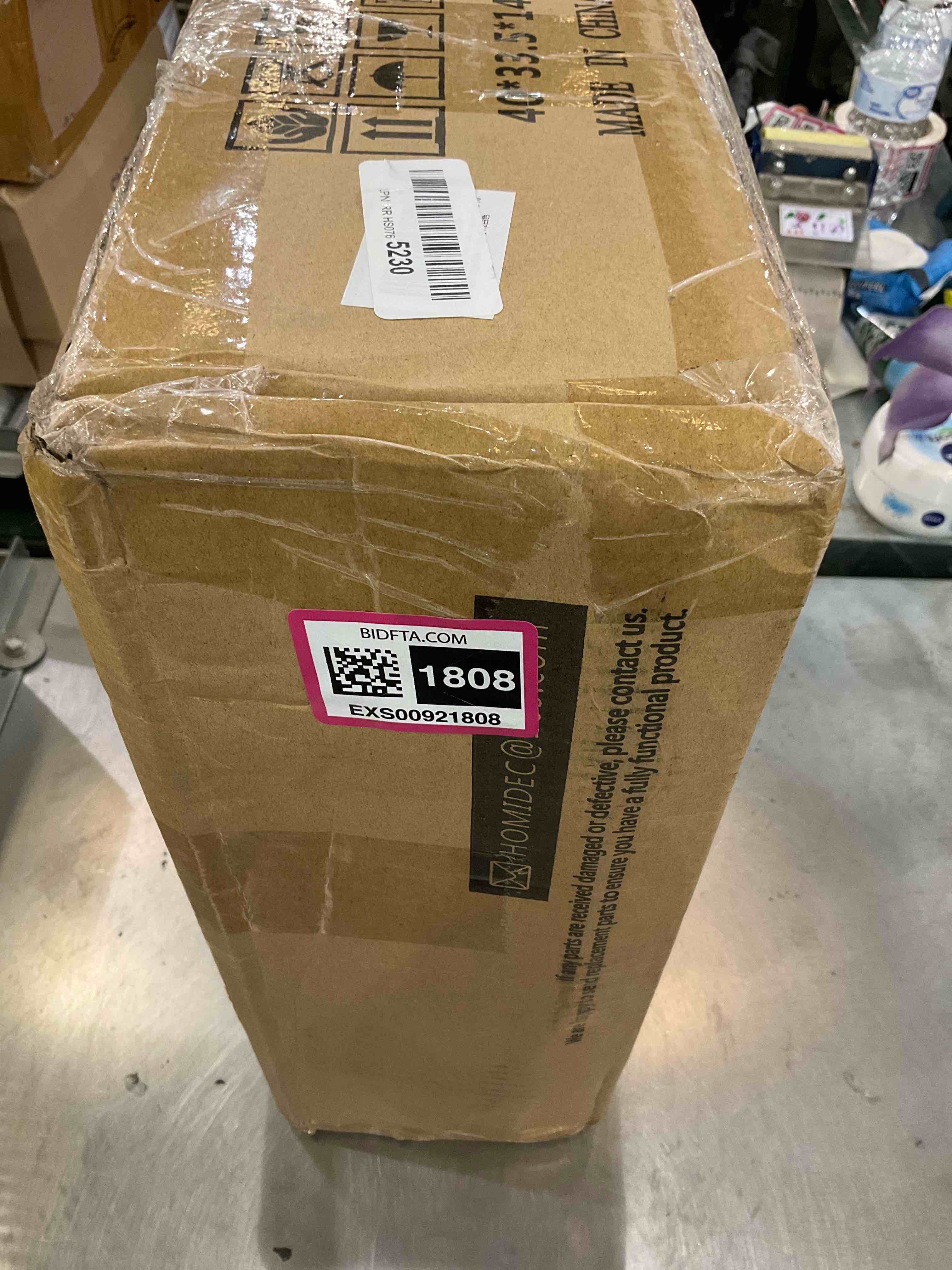 https://s3.amazonaws.com/lotting-images-prod/bidfta/EXS00921808_1704732214273.jpeg