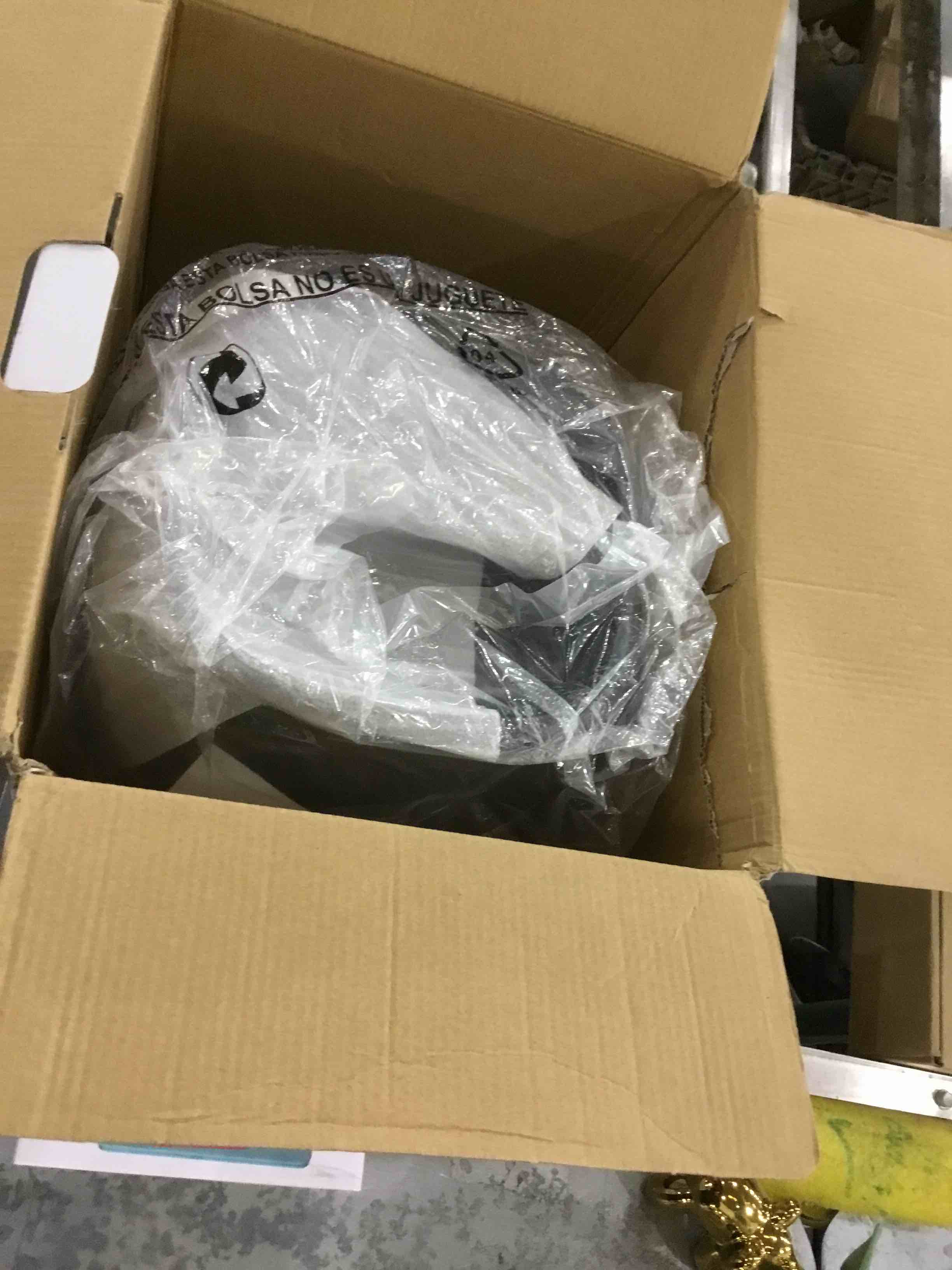 https://s3.amazonaws.com/lotting-images-prod/bidfta/EXS00922379_1702565295461.jpeg