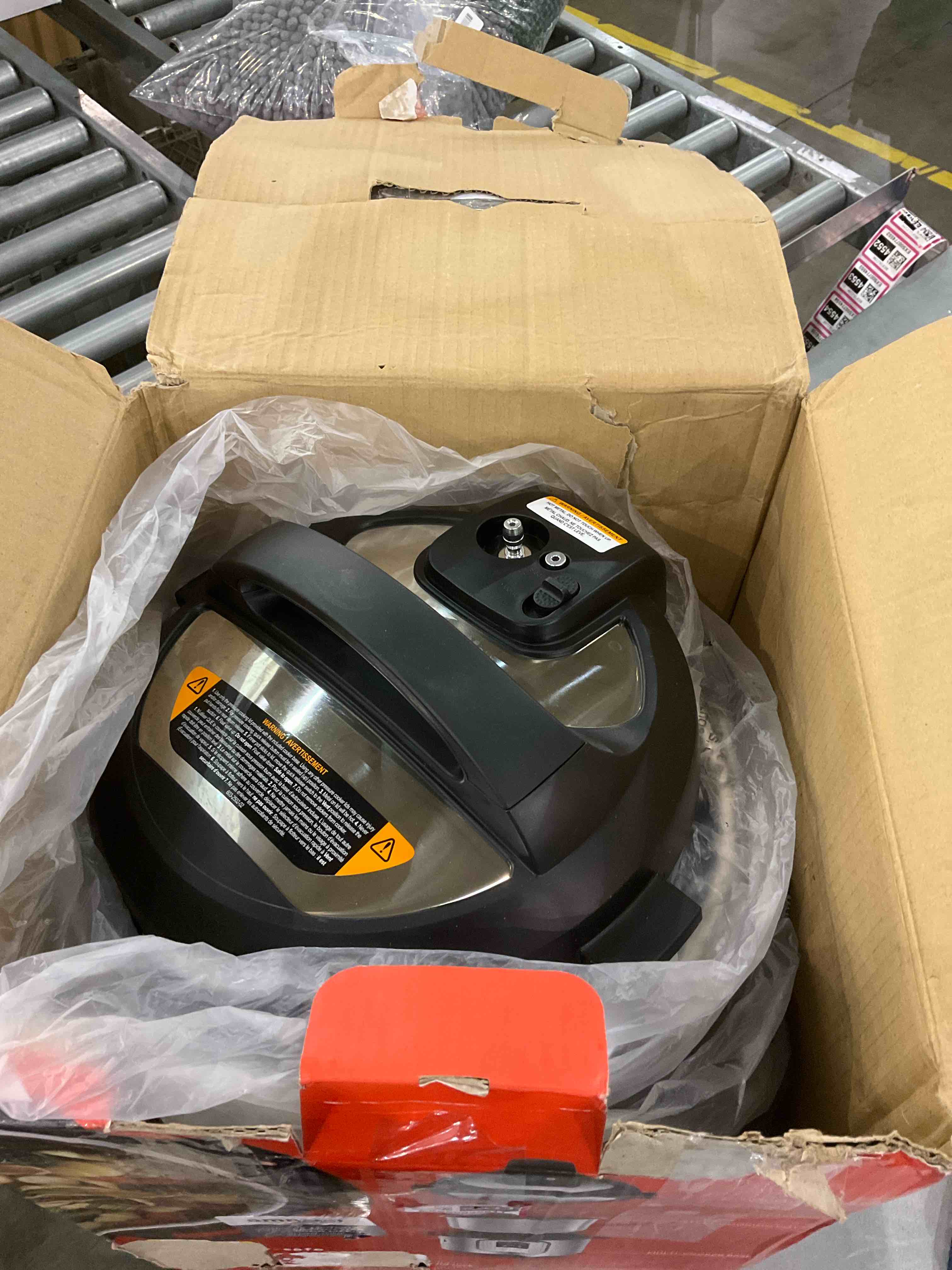https://s3.amazonaws.com/lotting-images-prod/bidfta/EXS00922511_1701695793021.jpeg