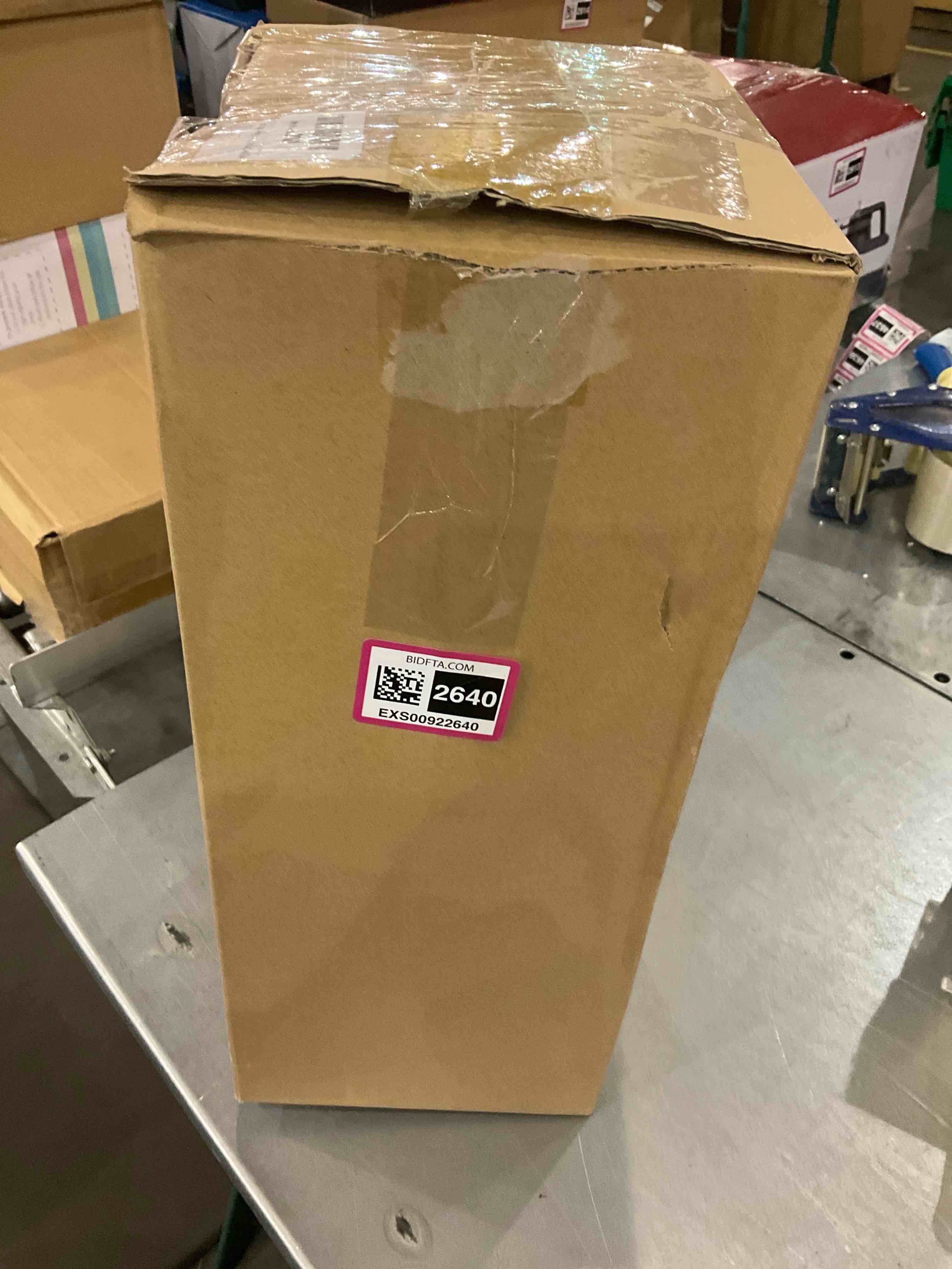 https://s3.amazonaws.com/lotting-images-prod/bidfta/EXS00922640_1701714375026.jpeg