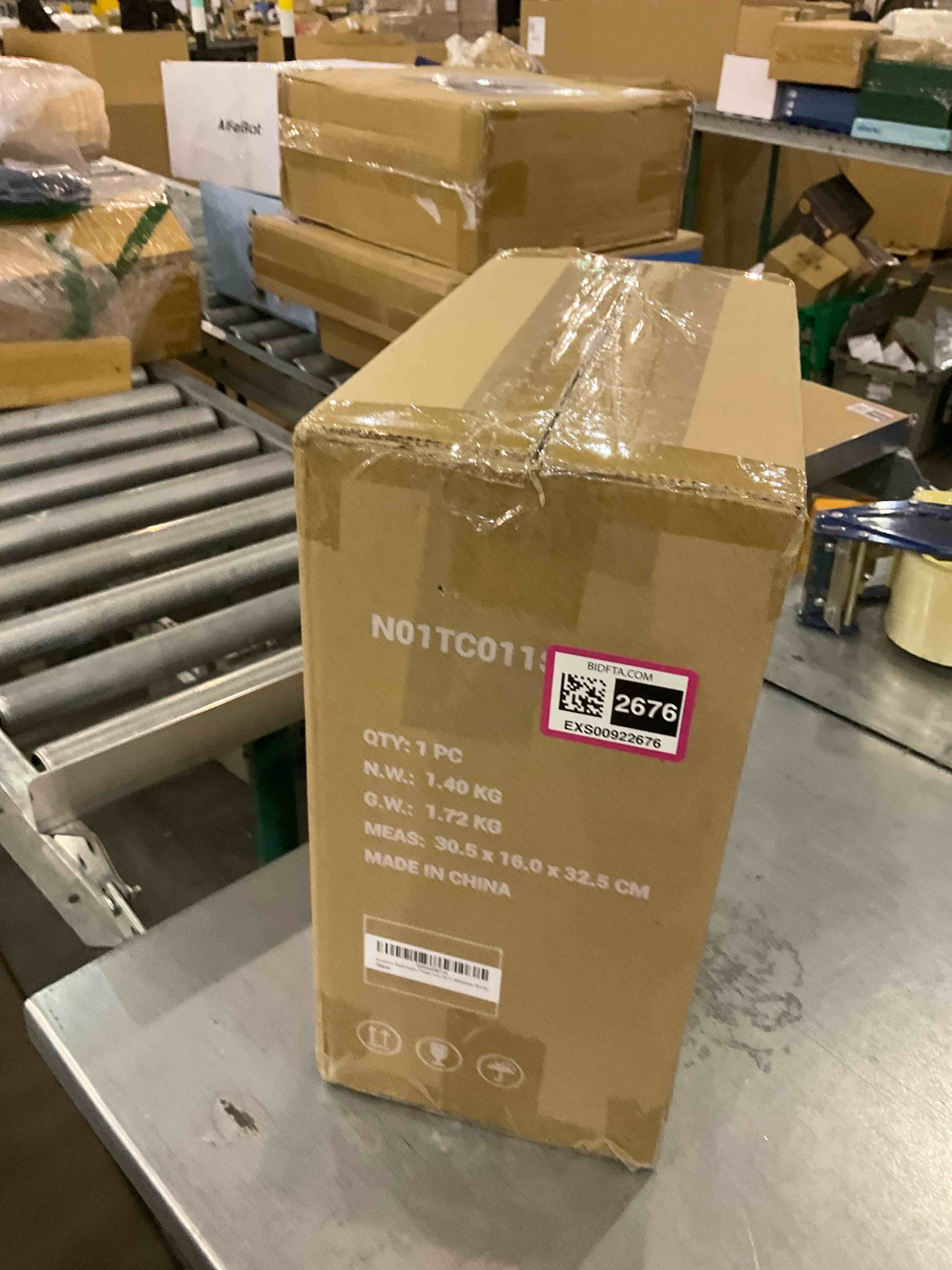https://s3.amazonaws.com/lotting-images-prod/bidfta/EXS00922676_1701782787341.jpeg