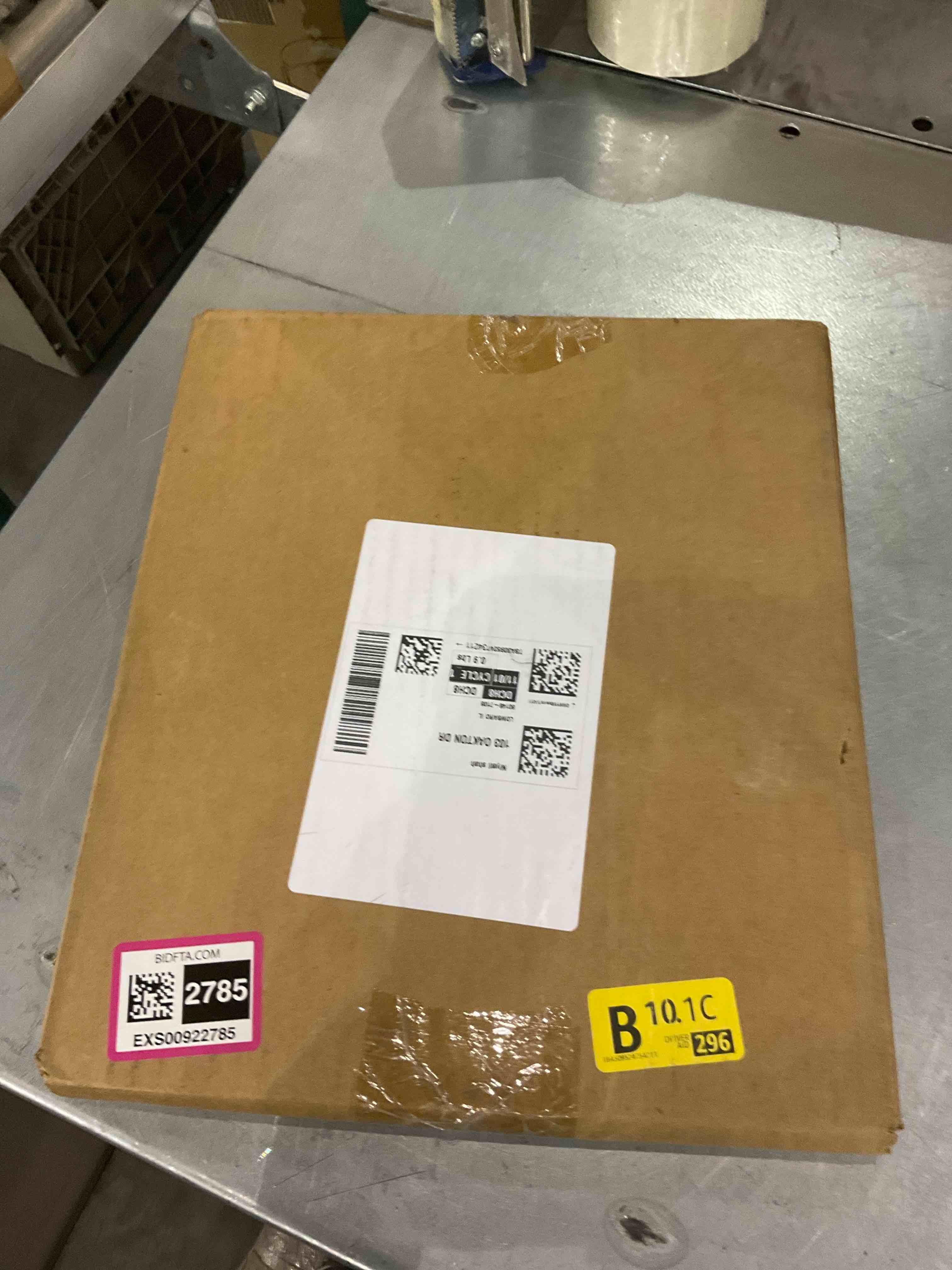https://s3.amazonaws.com/lotting-images-prod/bidfta/EXS00922785_1701865546377.jpeg