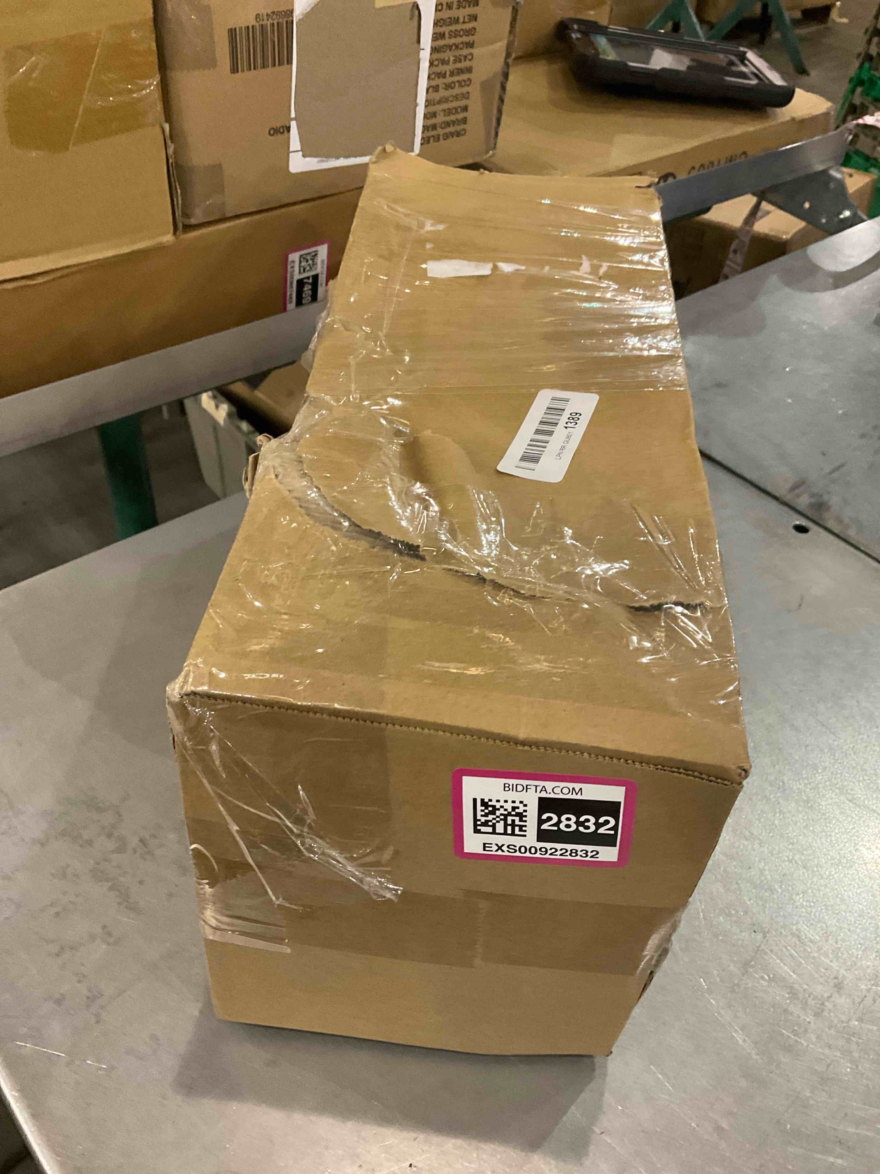 https://s3.amazonaws.com/lotting-images-prod/bidfta/EXS00922832_1701870304693.jpeg