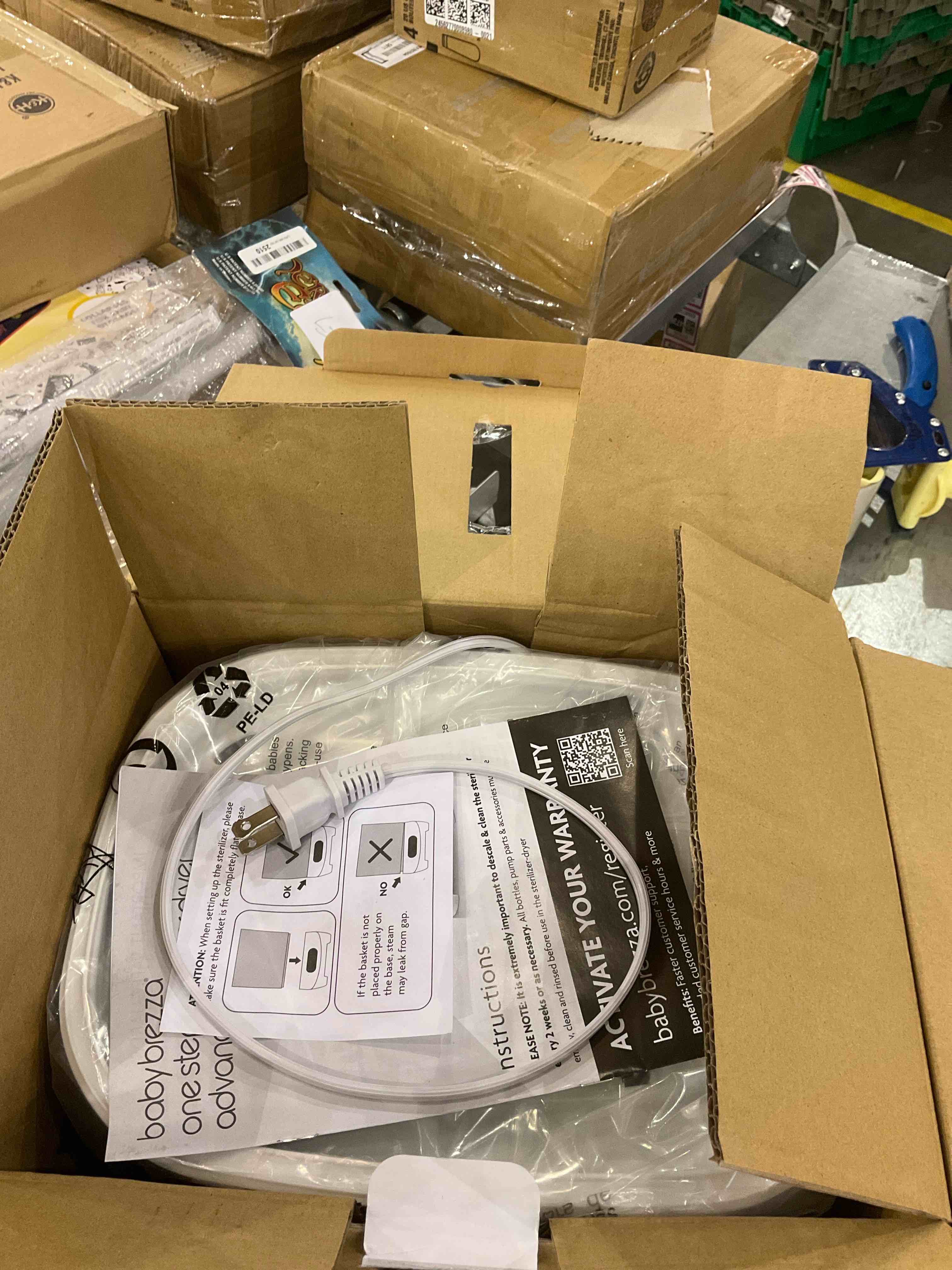 https://s3.amazonaws.com/lotting-images-prod/bidfta/EXS00922847_1701873268303.jpeg