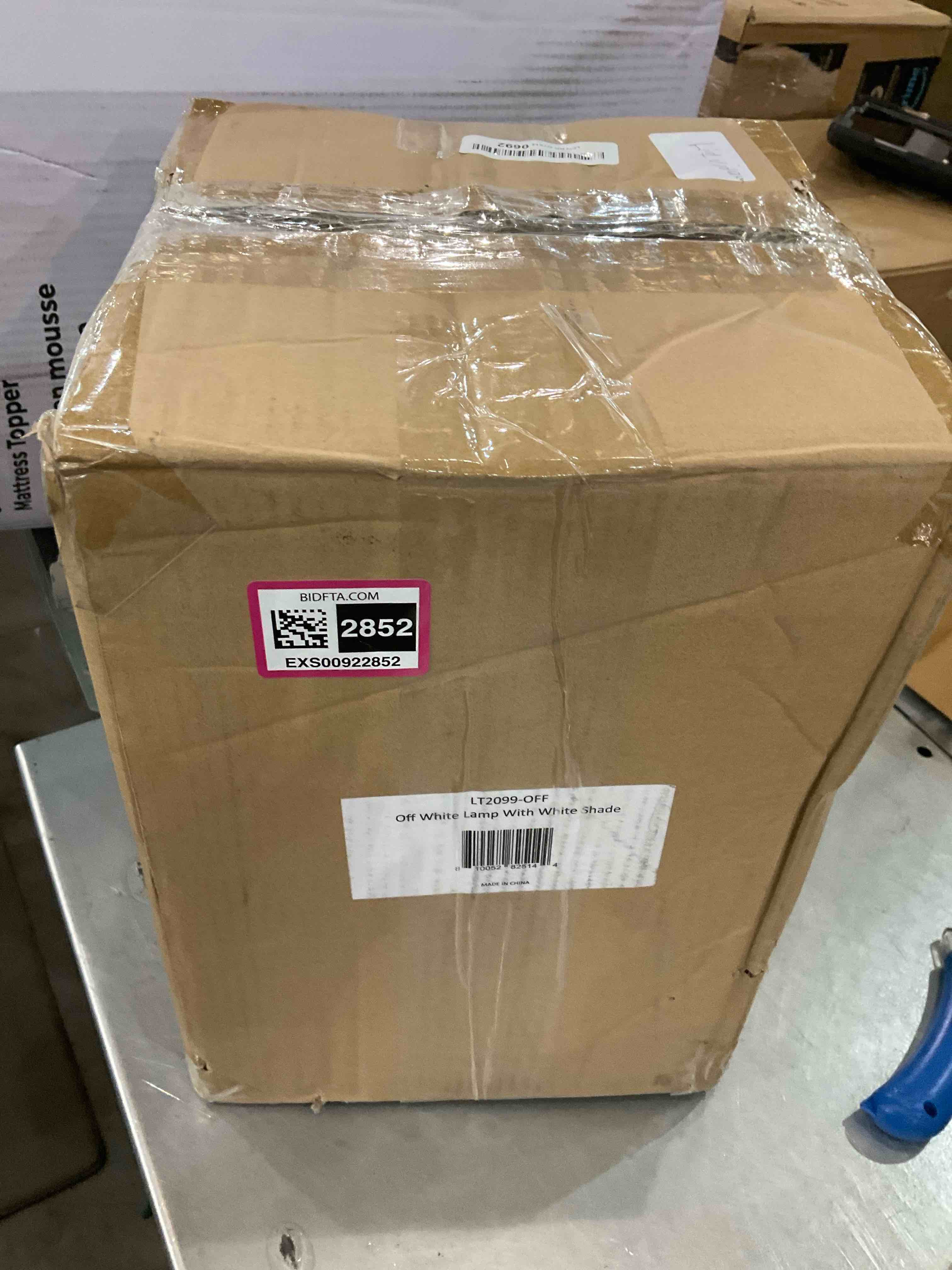 https://s3.amazonaws.com/lotting-images-prod/bidfta/EXS00922852_1701874207450.jpeg