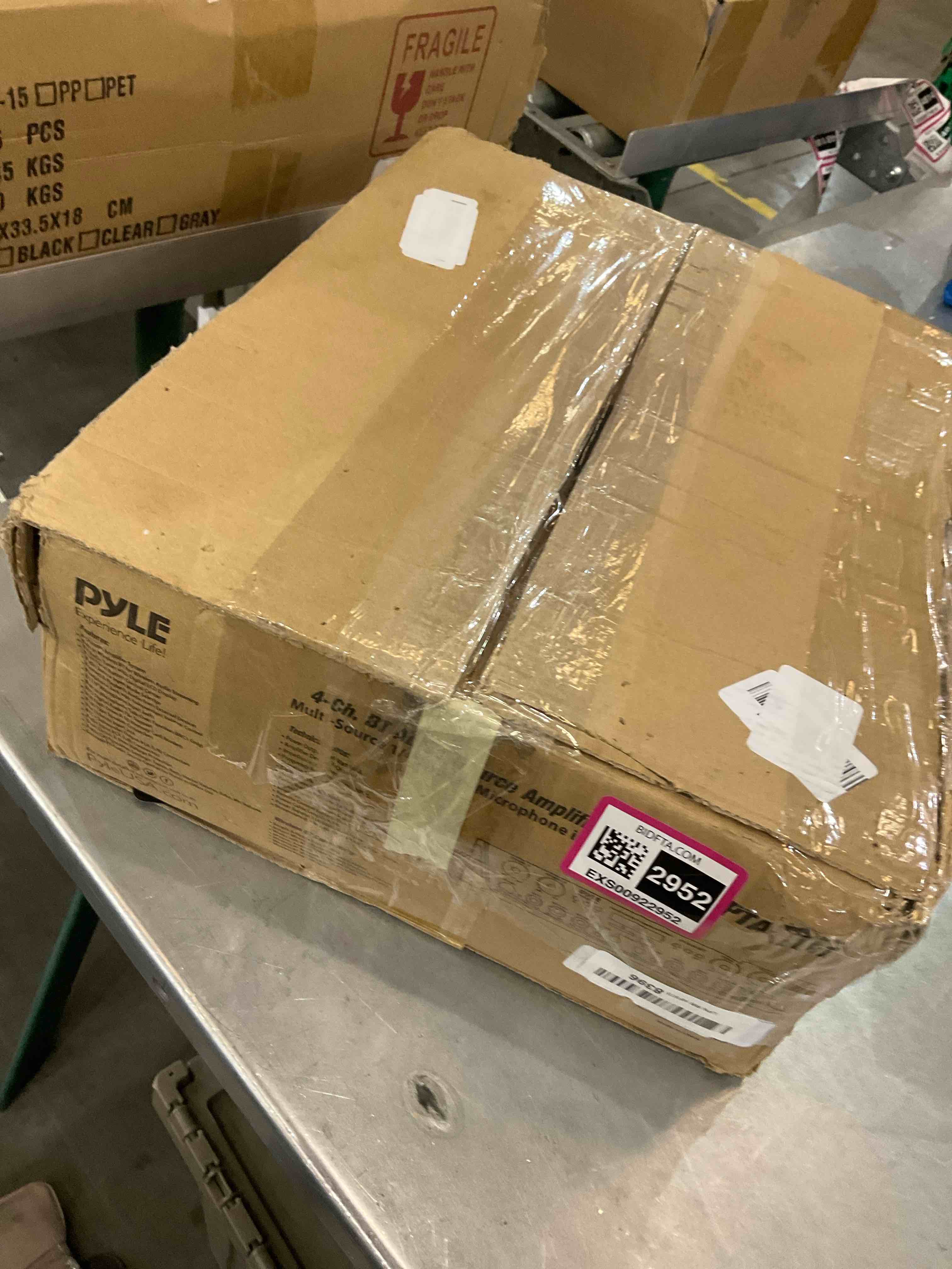 https://s3.amazonaws.com/lotting-images-prod/bidfta/EXS00922952_1701890807994.jpeg