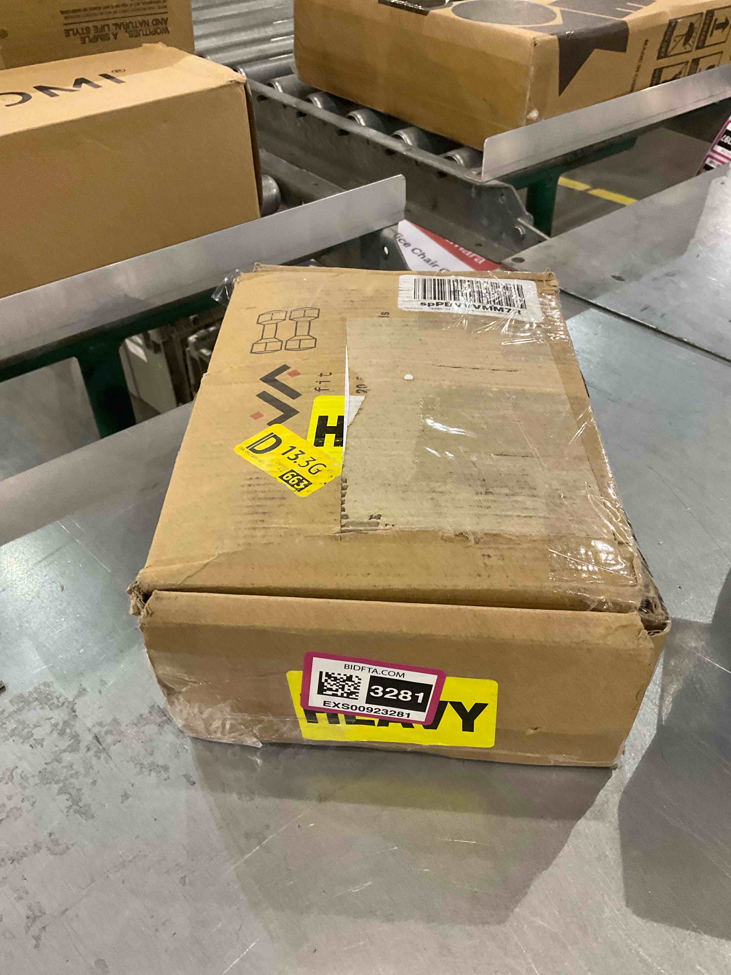 https://s3.amazonaws.com/lotting-images-prod/bidfta/EXS00923281_1701434406298.jpeg