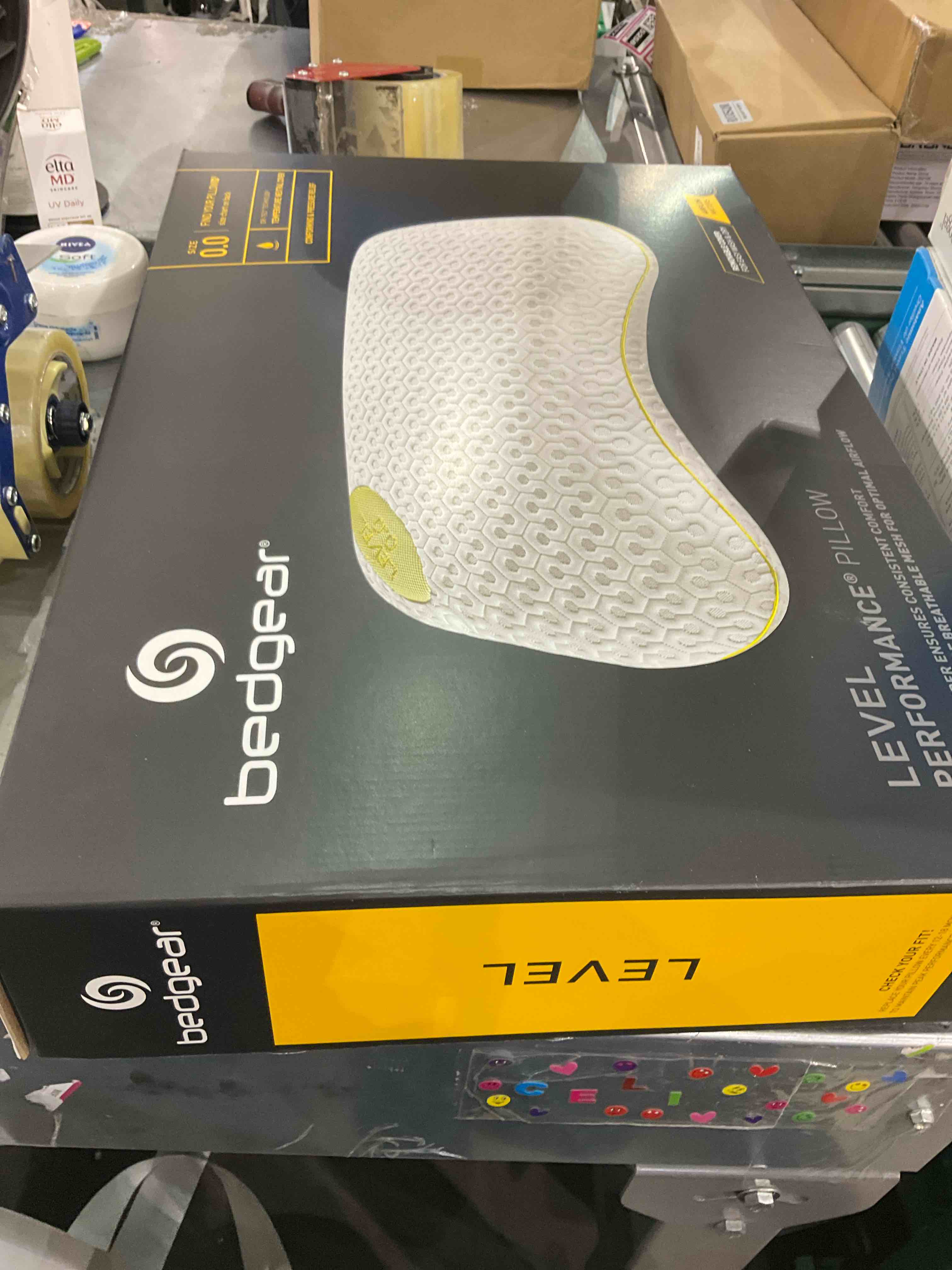 https://s3.amazonaws.com/lotting-images-prod/bidfta/EXS00923550_1701090141425.jpeg