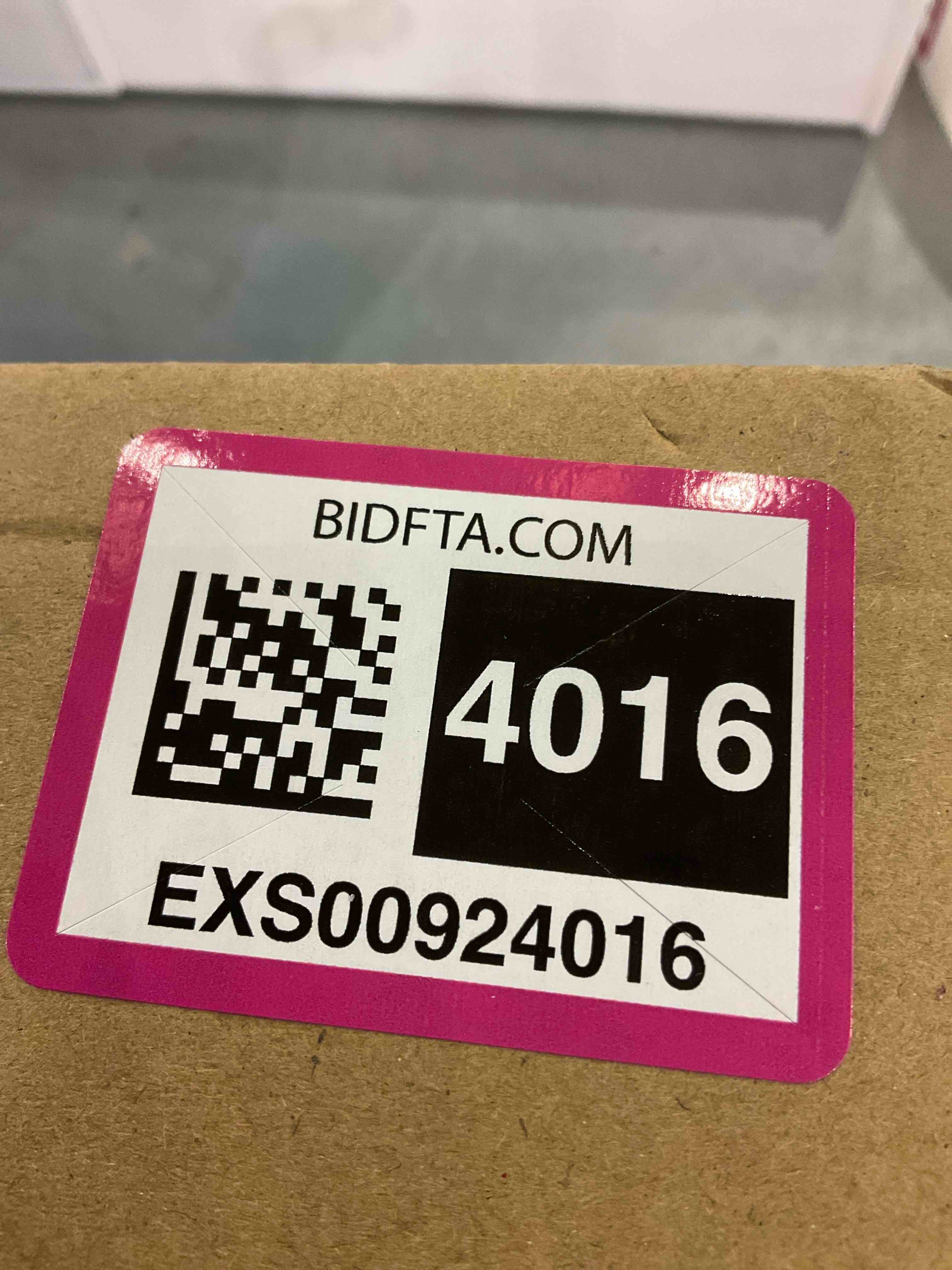 https://s3.amazonaws.com/lotting-images-prod/bidfta/EXS00924016_1702650665200.jpeg