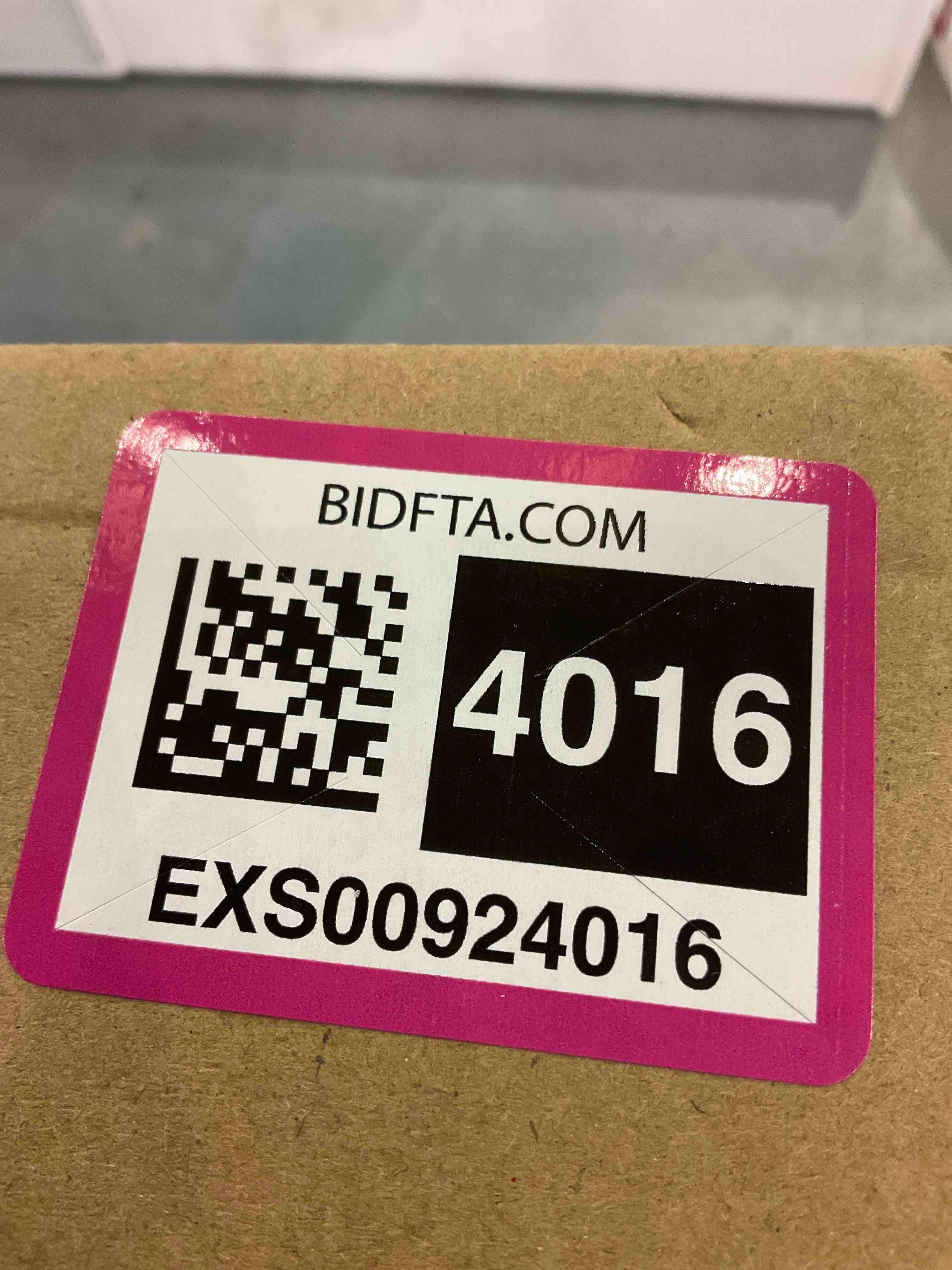 https://s3.amazonaws.com/lotting-images-prod/bidfta/EXS00924016_1702650666796.jpeg
