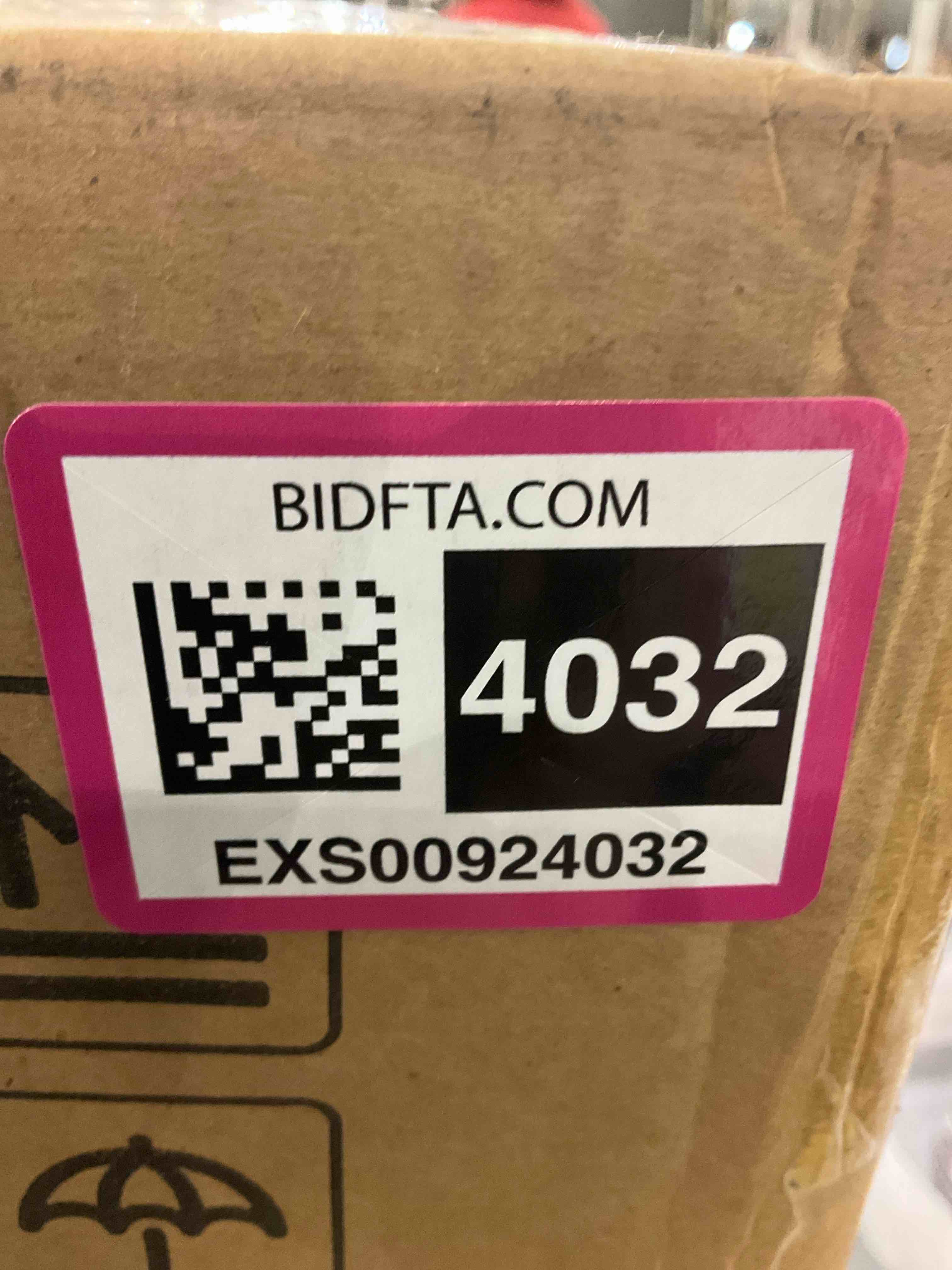 https://s3.amazonaws.com/lotting-images-prod/bidfta/EXS00924032_1702653529811.jpeg