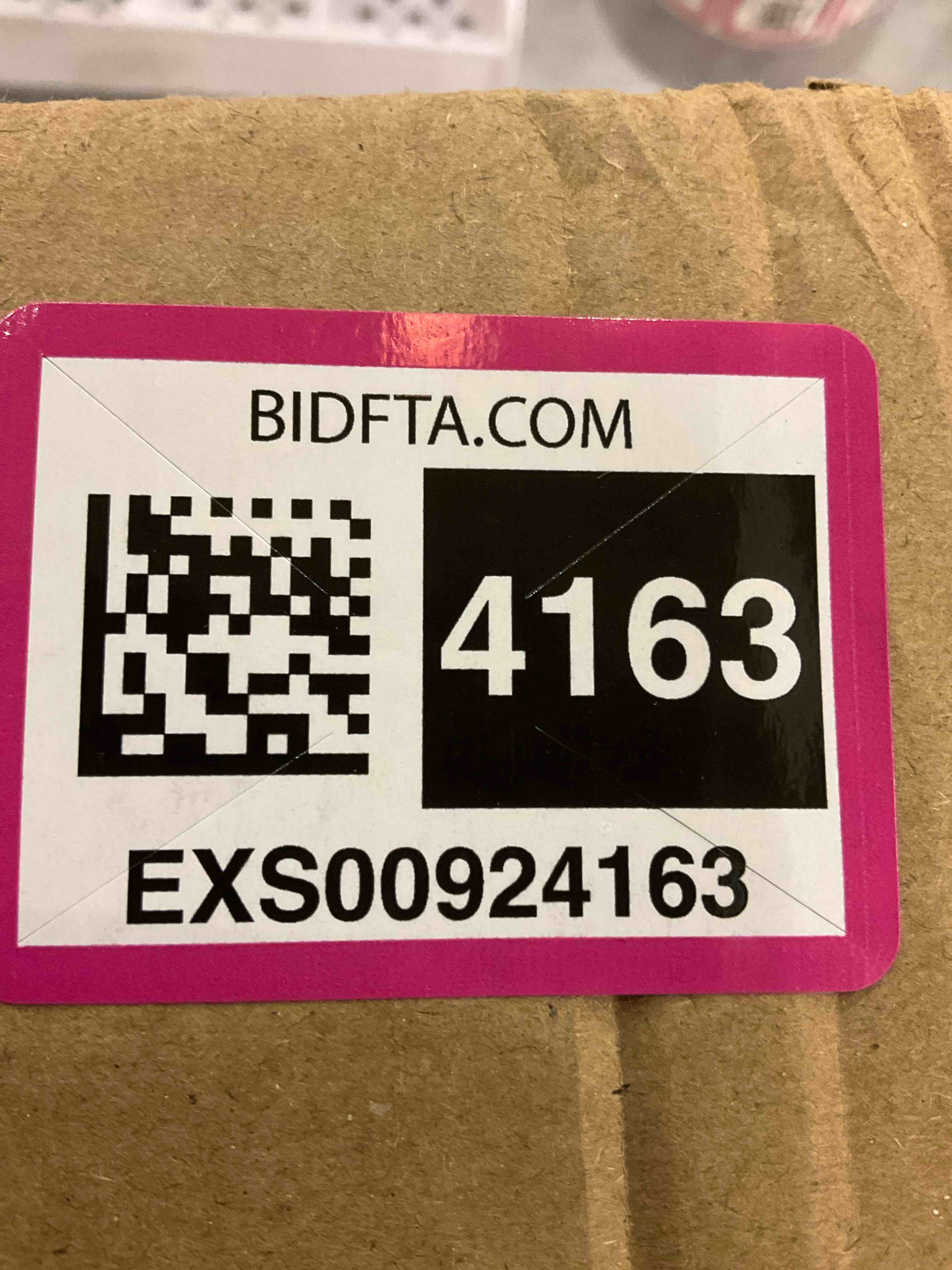 https://s3.amazonaws.com/lotting-images-prod/bidfta/EXS00924163_1702917275449.jpeg