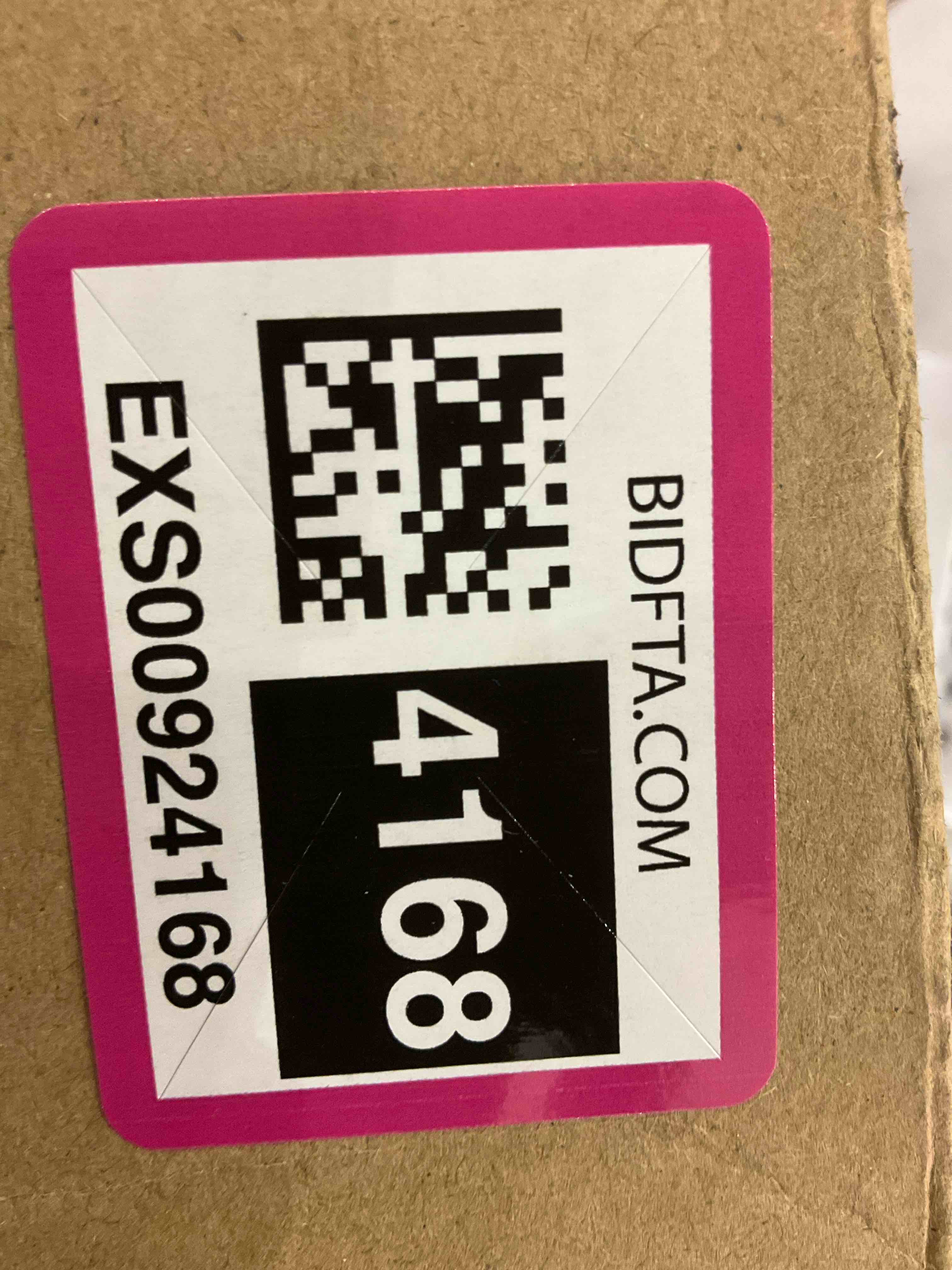 https://s3.amazonaws.com/lotting-images-prod/bidfta/EXS00924168_1702917896105.jpeg