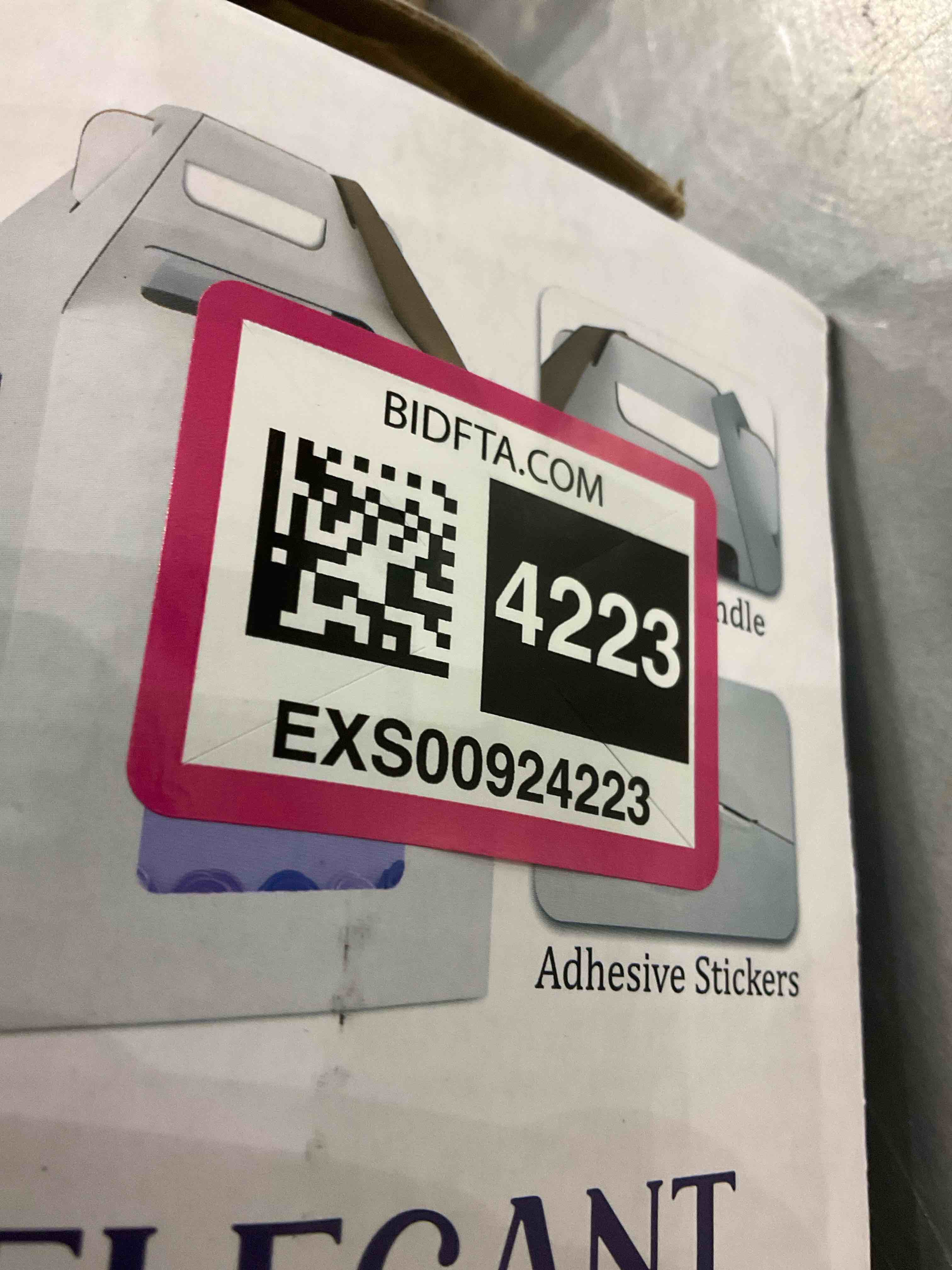 https://s3.amazonaws.com/lotting-images-prod/bidfta/EXS00924223_1702929454300.jpeg