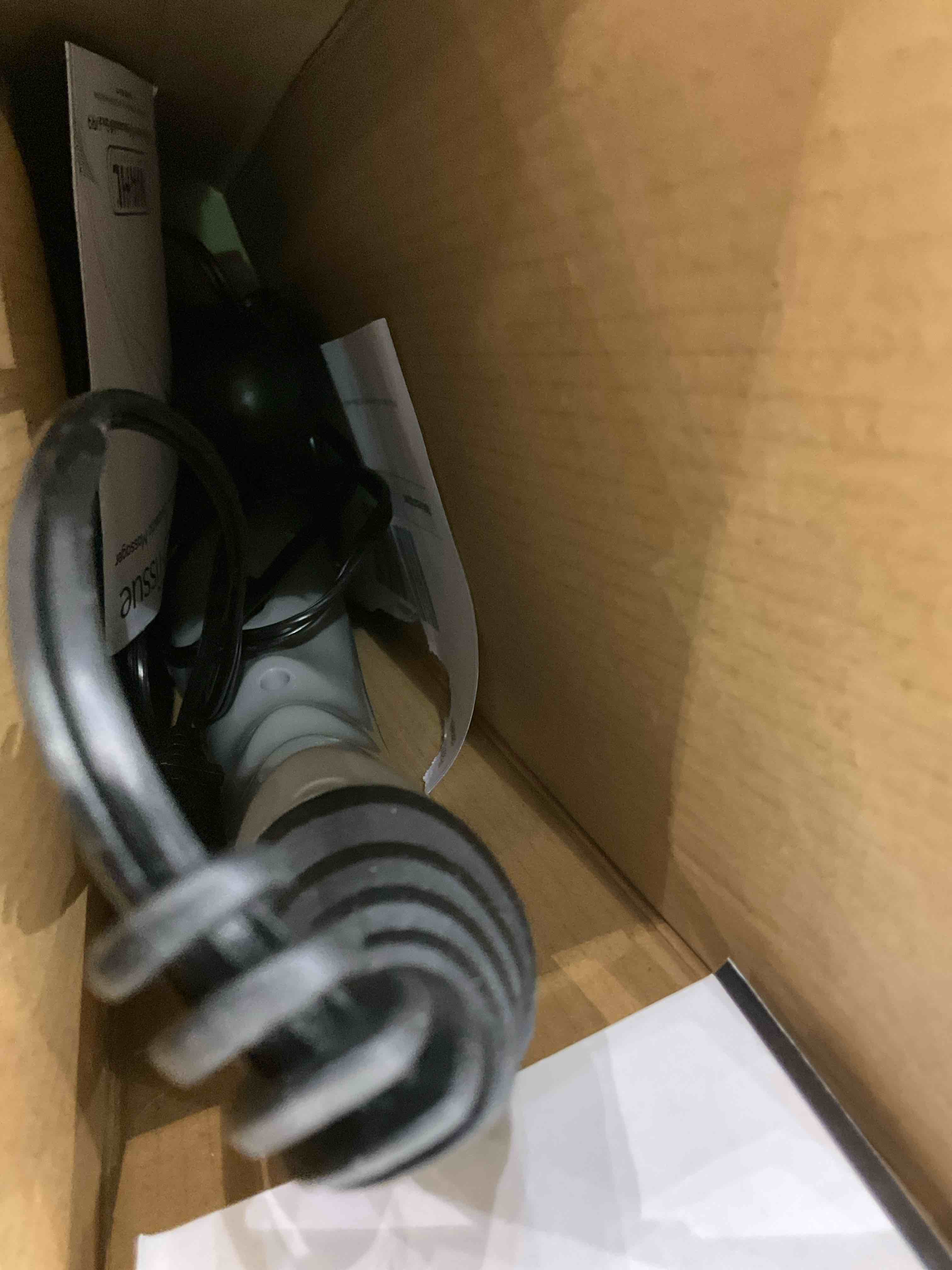 https://s3.amazonaws.com/lotting-images-prod/bidfta/EXS00924225_1702929724683.jpeg