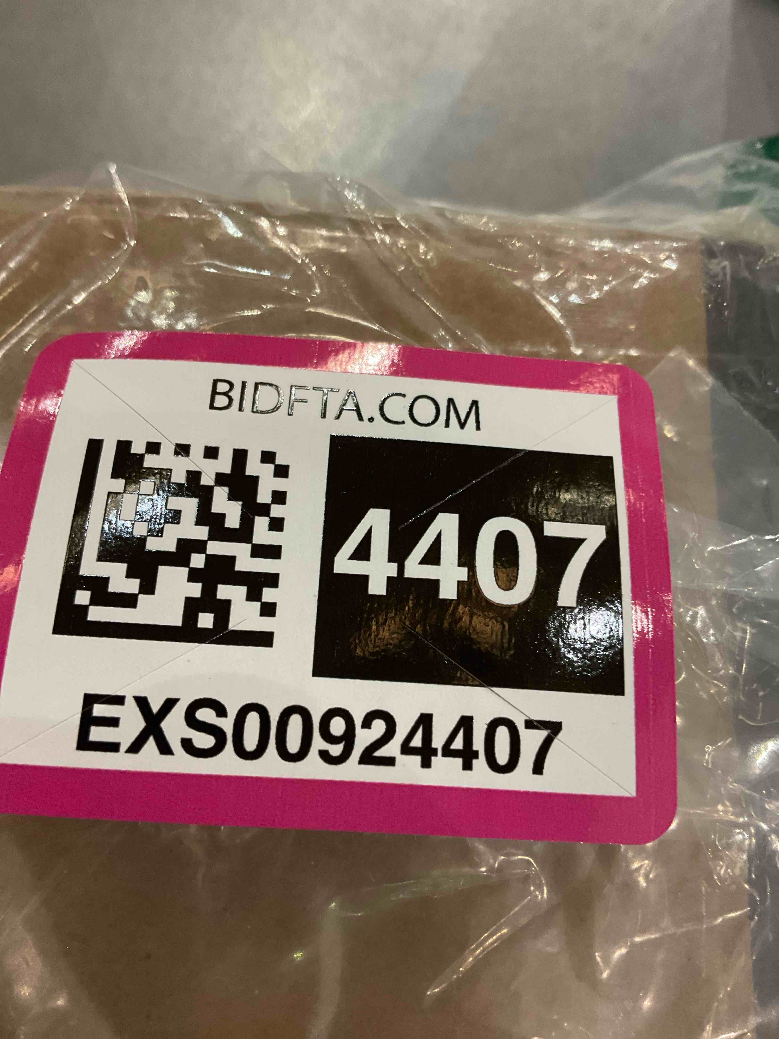 https://s3.amazonaws.com/lotting-images-prod/bidfta/EXS00924407_1703088010740.jpeg