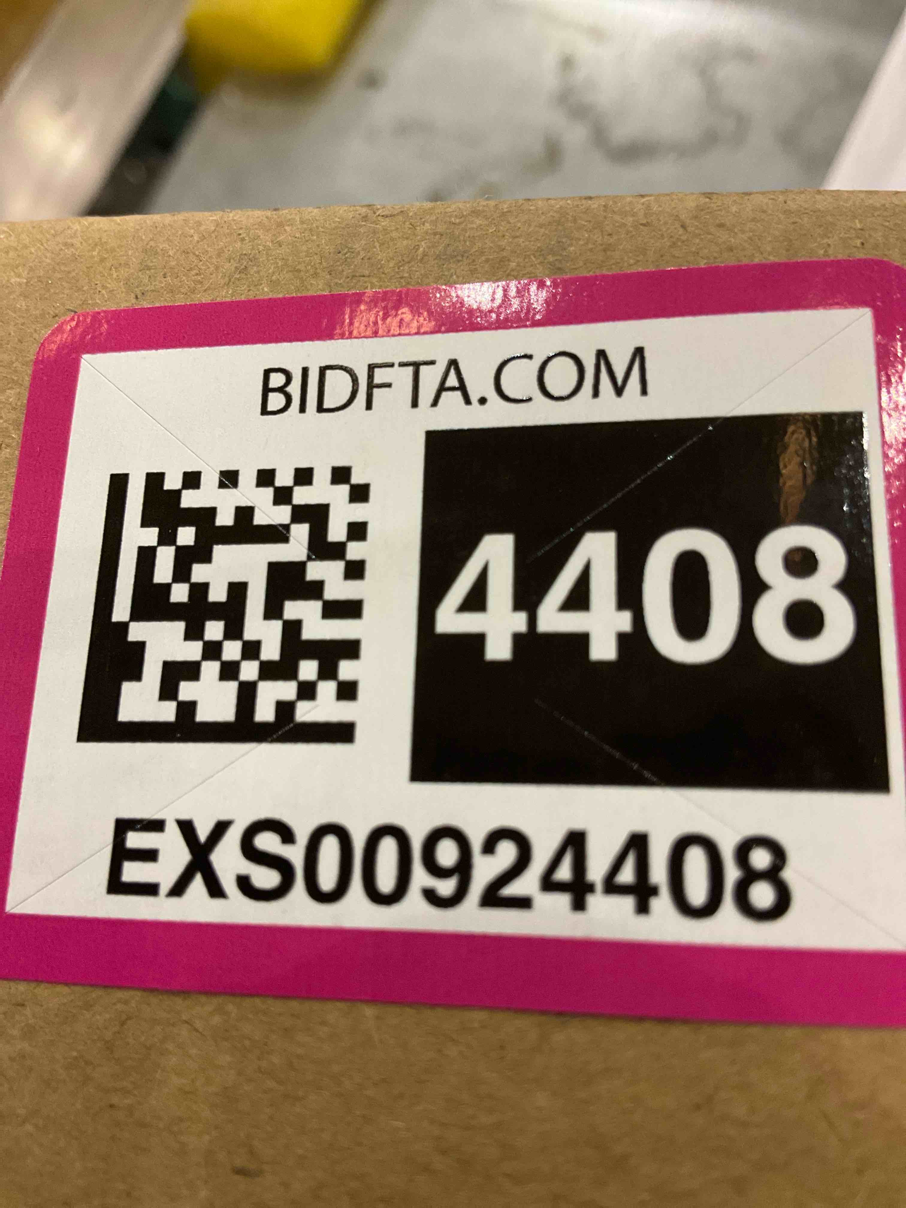 https://s3.amazonaws.com/lotting-images-prod/bidfta/EXS00924408_1703088123706.jpeg