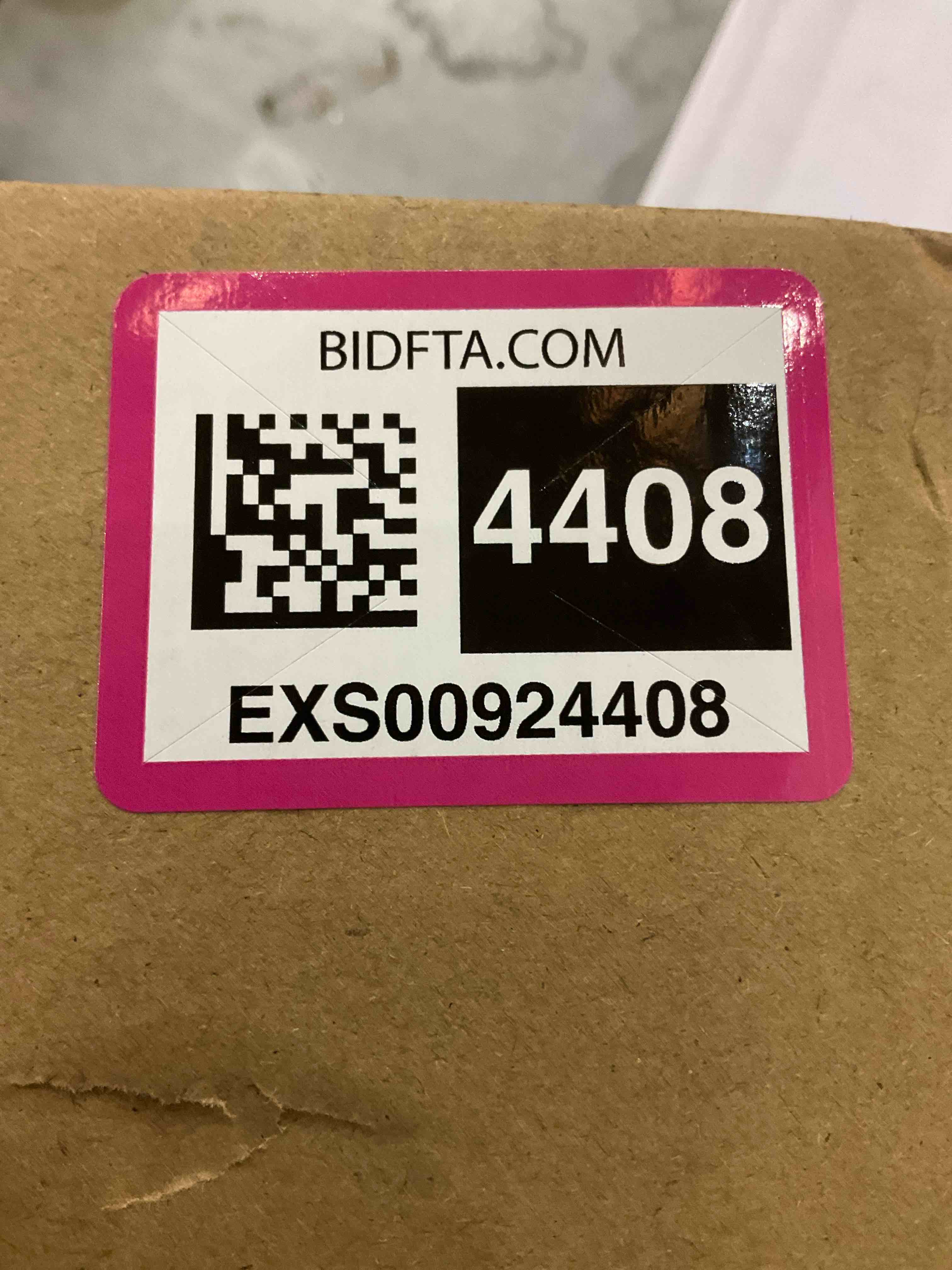 https://s3.amazonaws.com/lotting-images-prod/bidfta/EXS00924408_1703088127920.jpeg