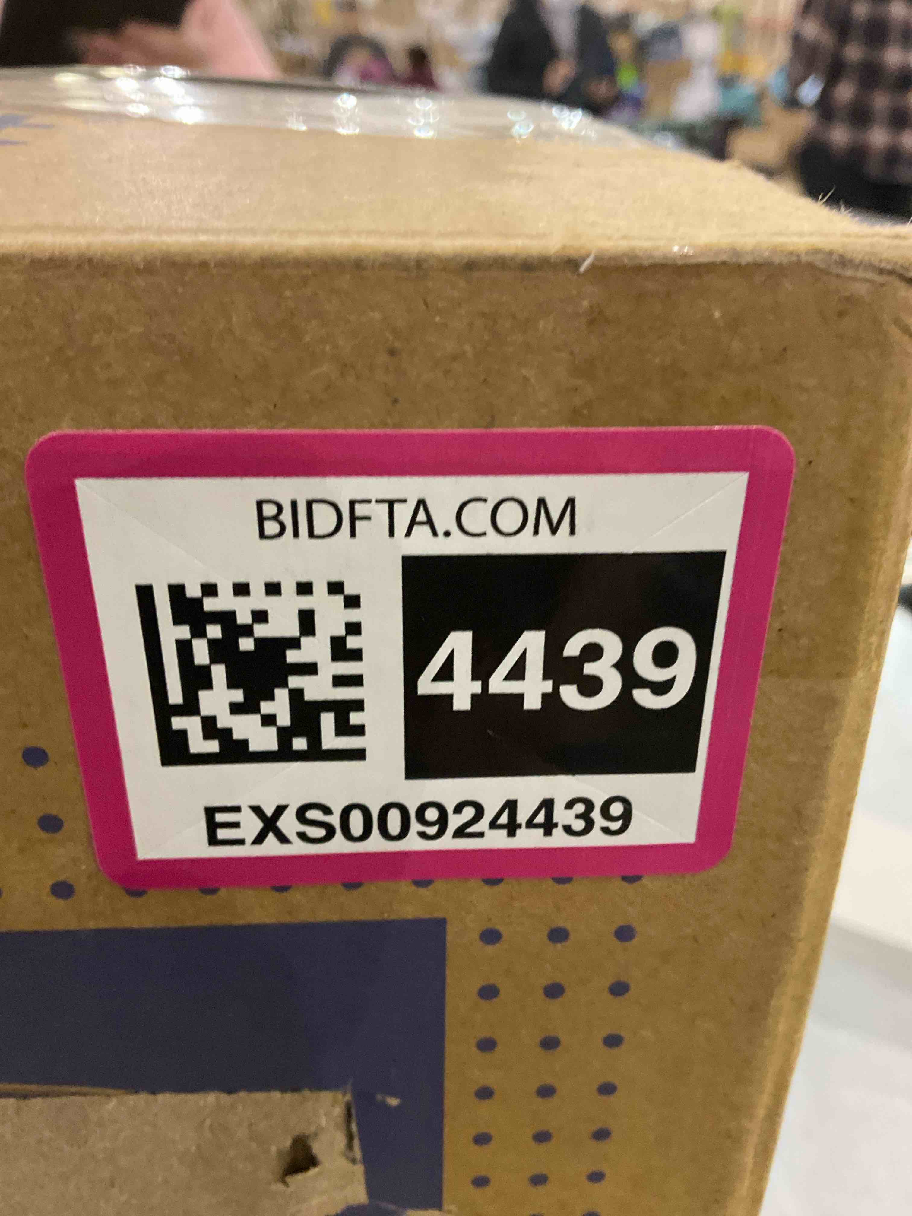 https://s3.amazonaws.com/lotting-images-prod/bidfta/EXS00924439_1703094970363.jpeg