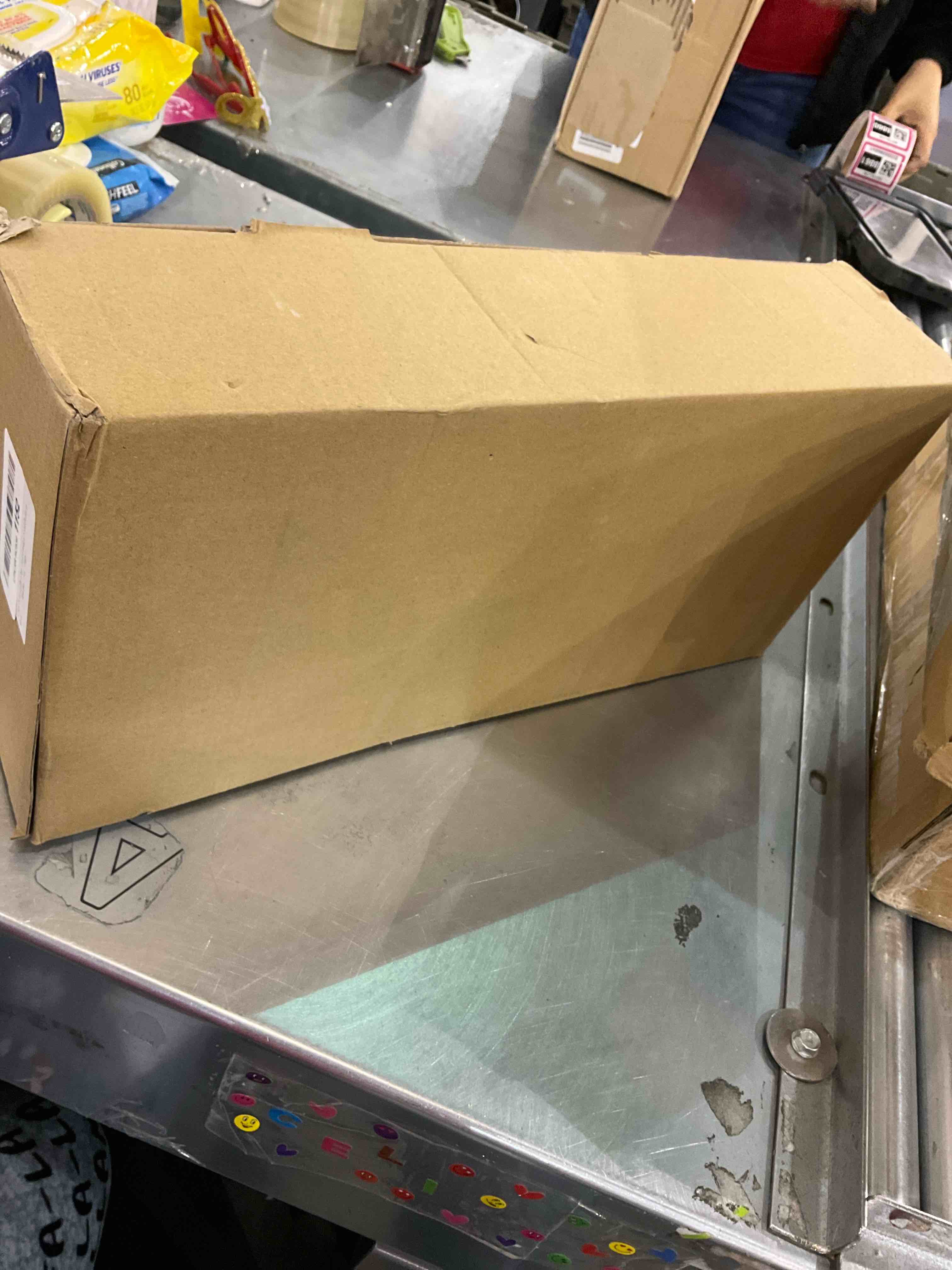 https://s3.amazonaws.com/lotting-images-prod/bidfta/EXS00924594_1703248092528.jpeg