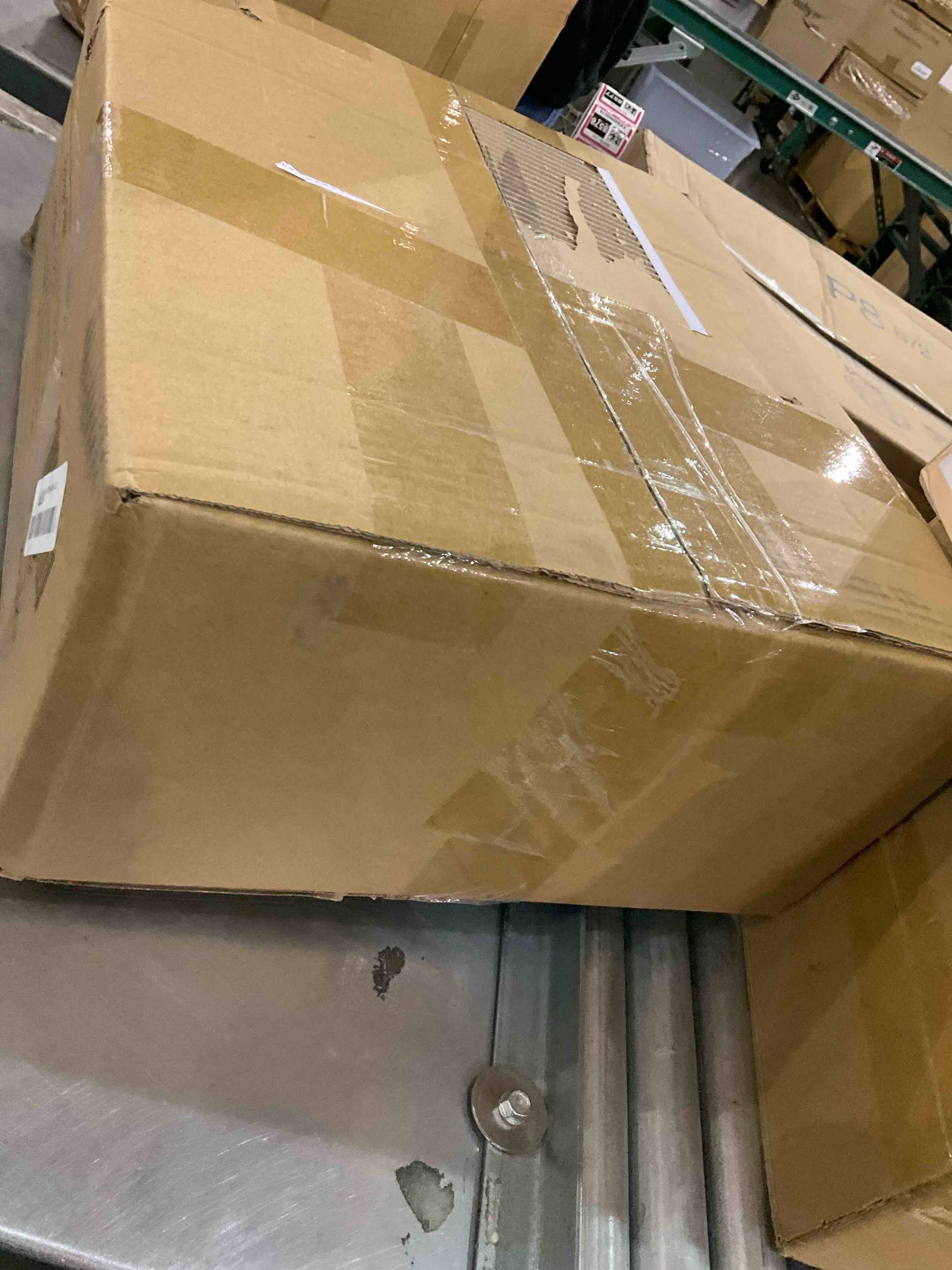 https://s3.amazonaws.com/lotting-images-prod/bidfta/EXS00924740_1703682595778.jpeg