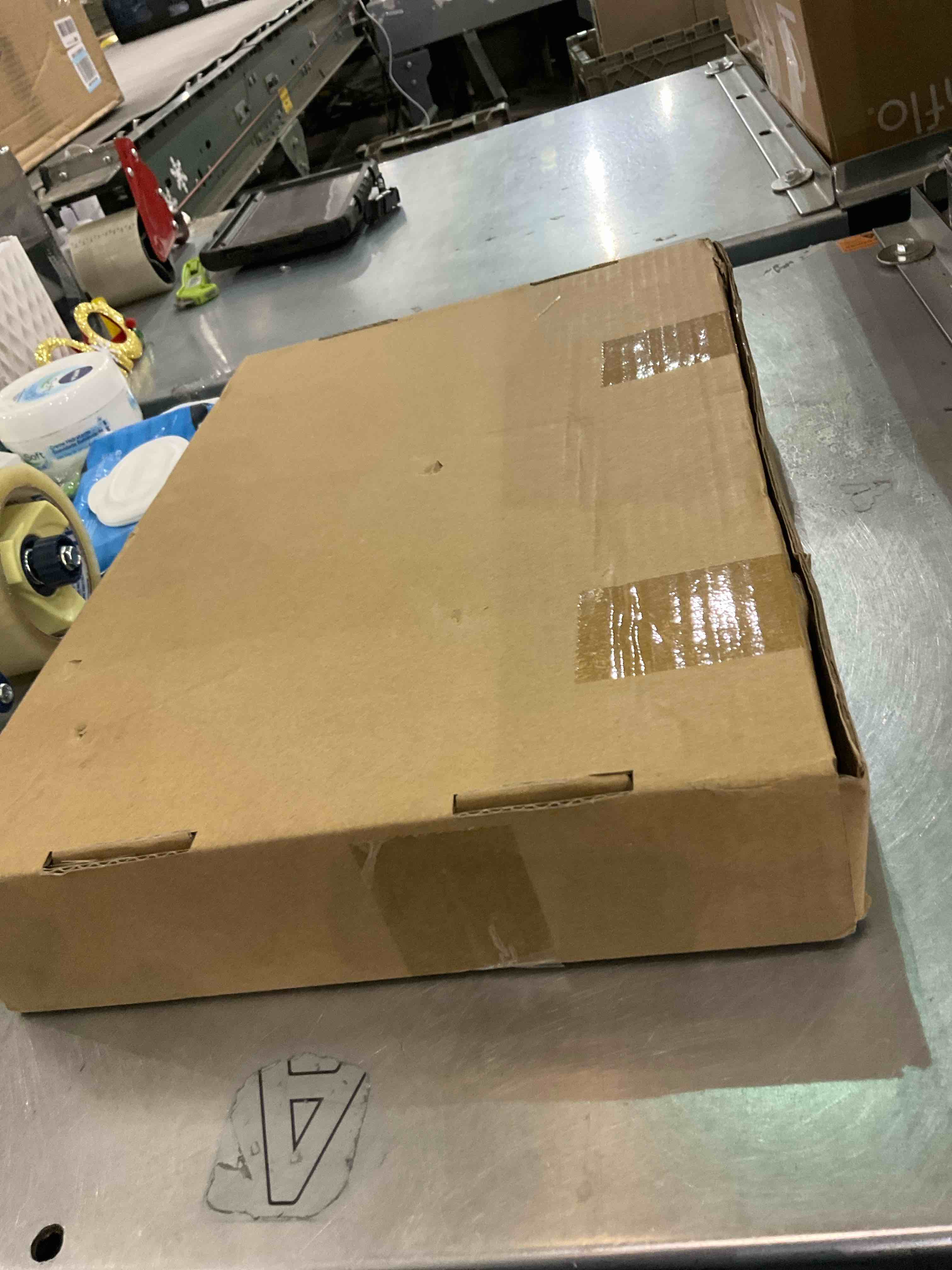https://s3.amazonaws.com/lotting-images-prod/bidfta/EXS00924961_1703787531967.jpeg