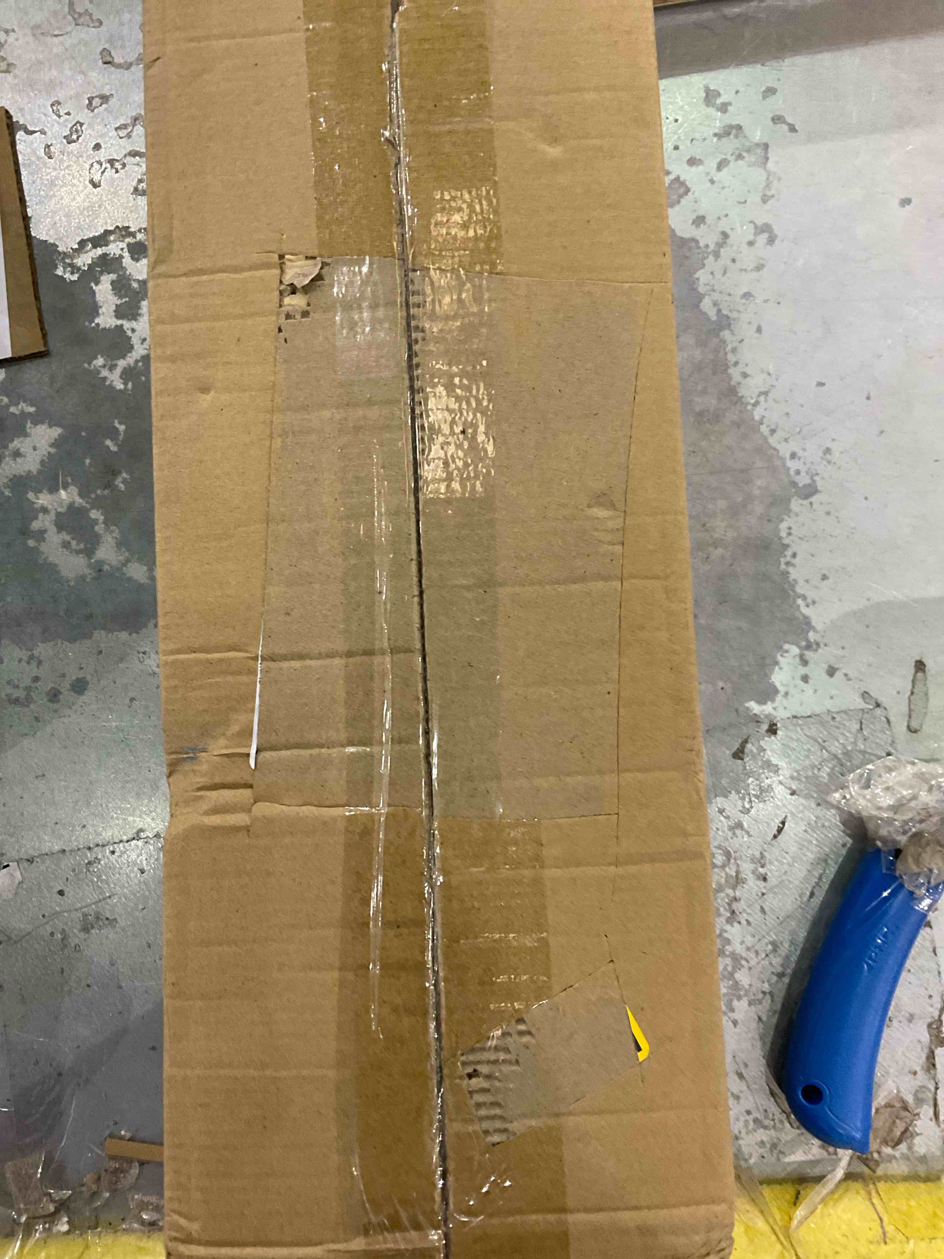 https://s3.amazonaws.com/lotting-images-prod/bidfta/EXS00925117_1701454119580.jpeg