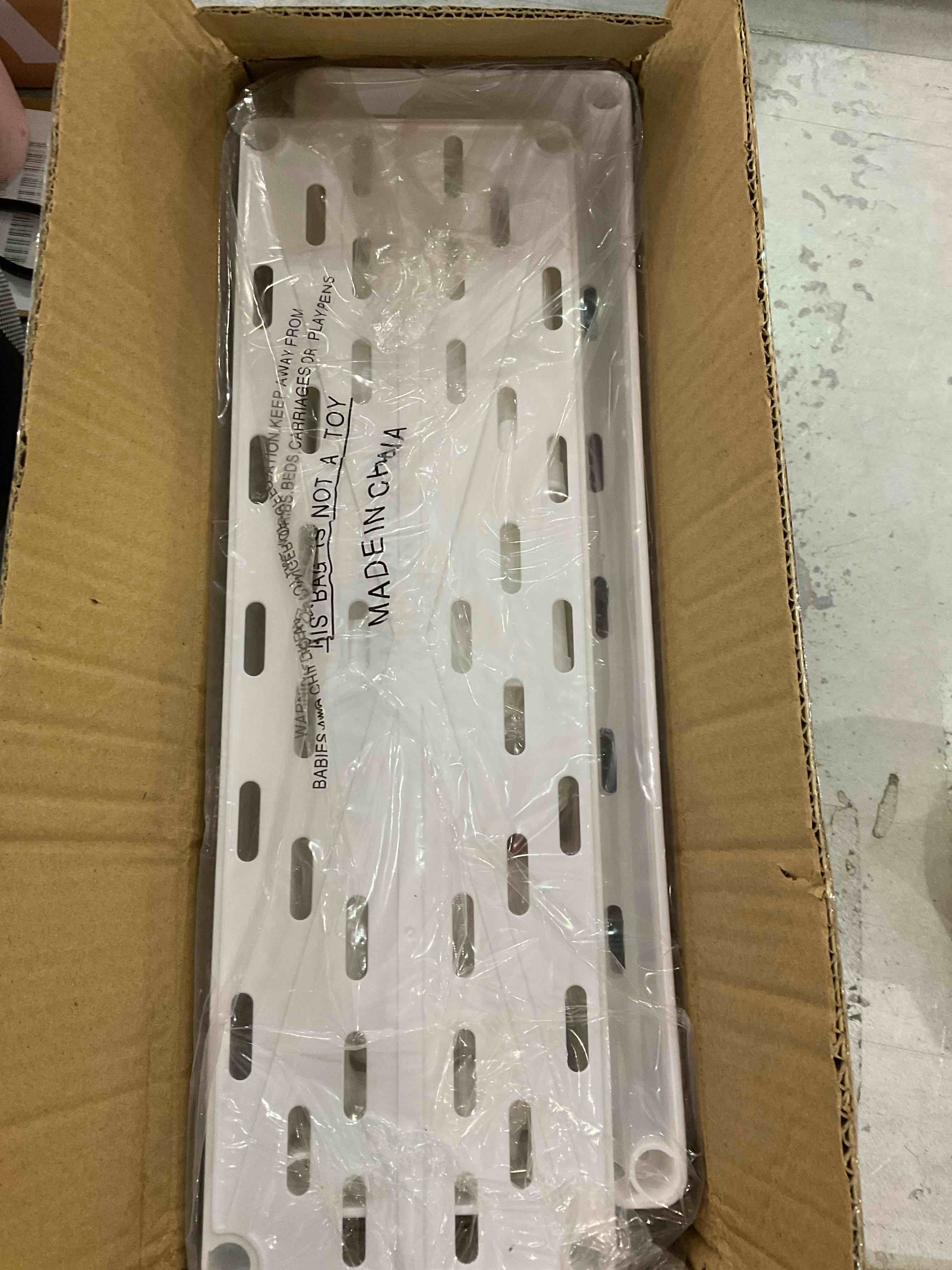 https://s3.amazonaws.com/lotting-images-prod/bidfta/EXS00925117_1701454139006.jpeg