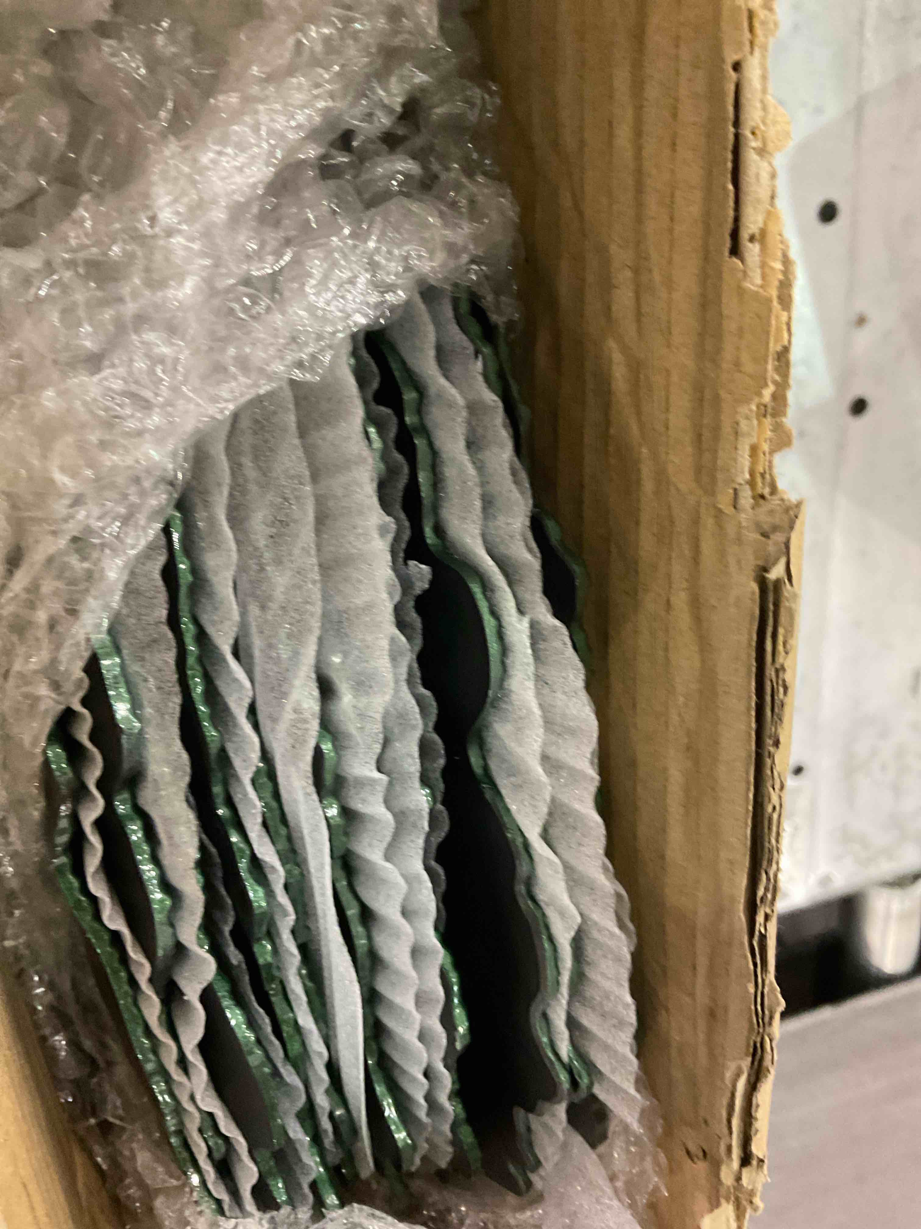 https://s3.amazonaws.com/lotting-images-prod/bidfta/EXS00925152_1701459191071.jpeg