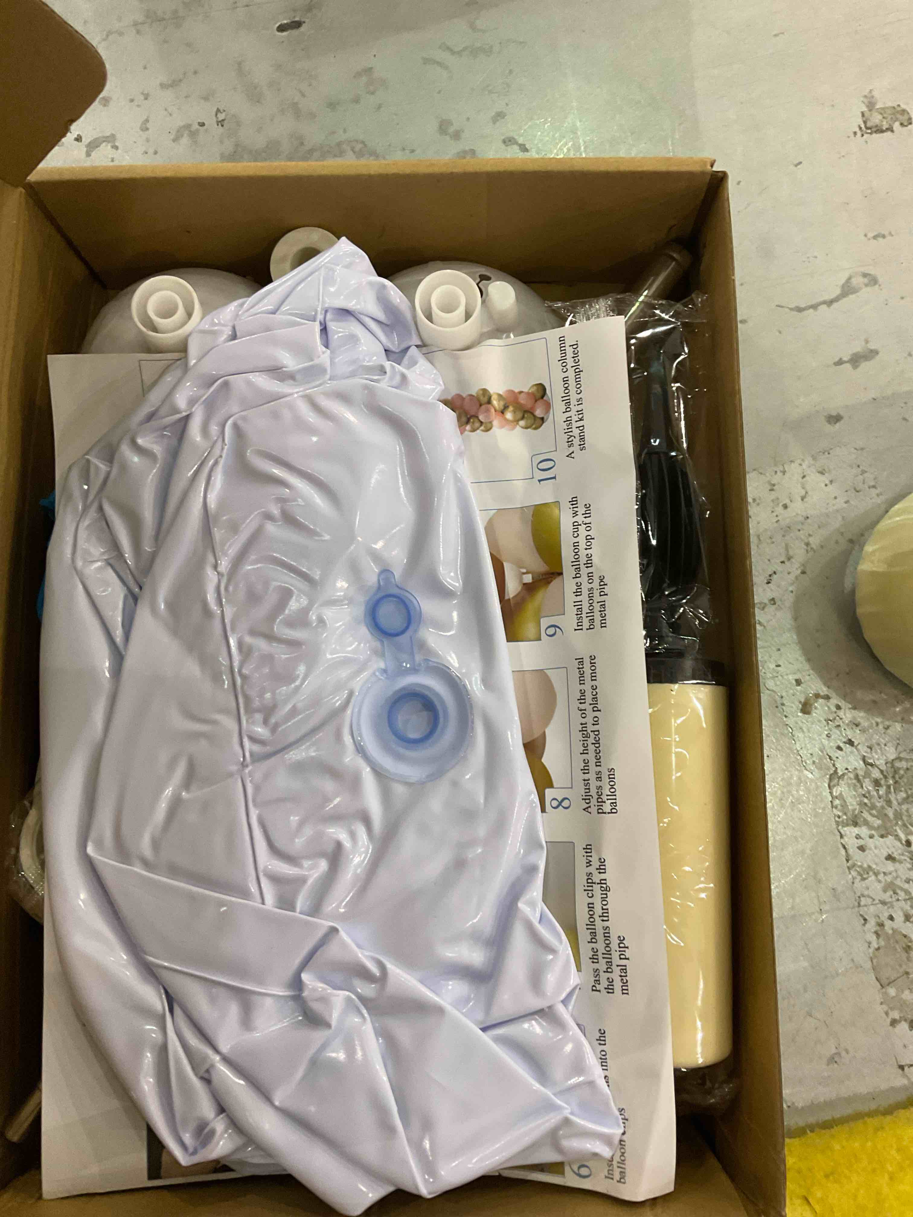 https://s3.amazonaws.com/lotting-images-prod/bidfta/EXS00925218_1701696941464.jpeg