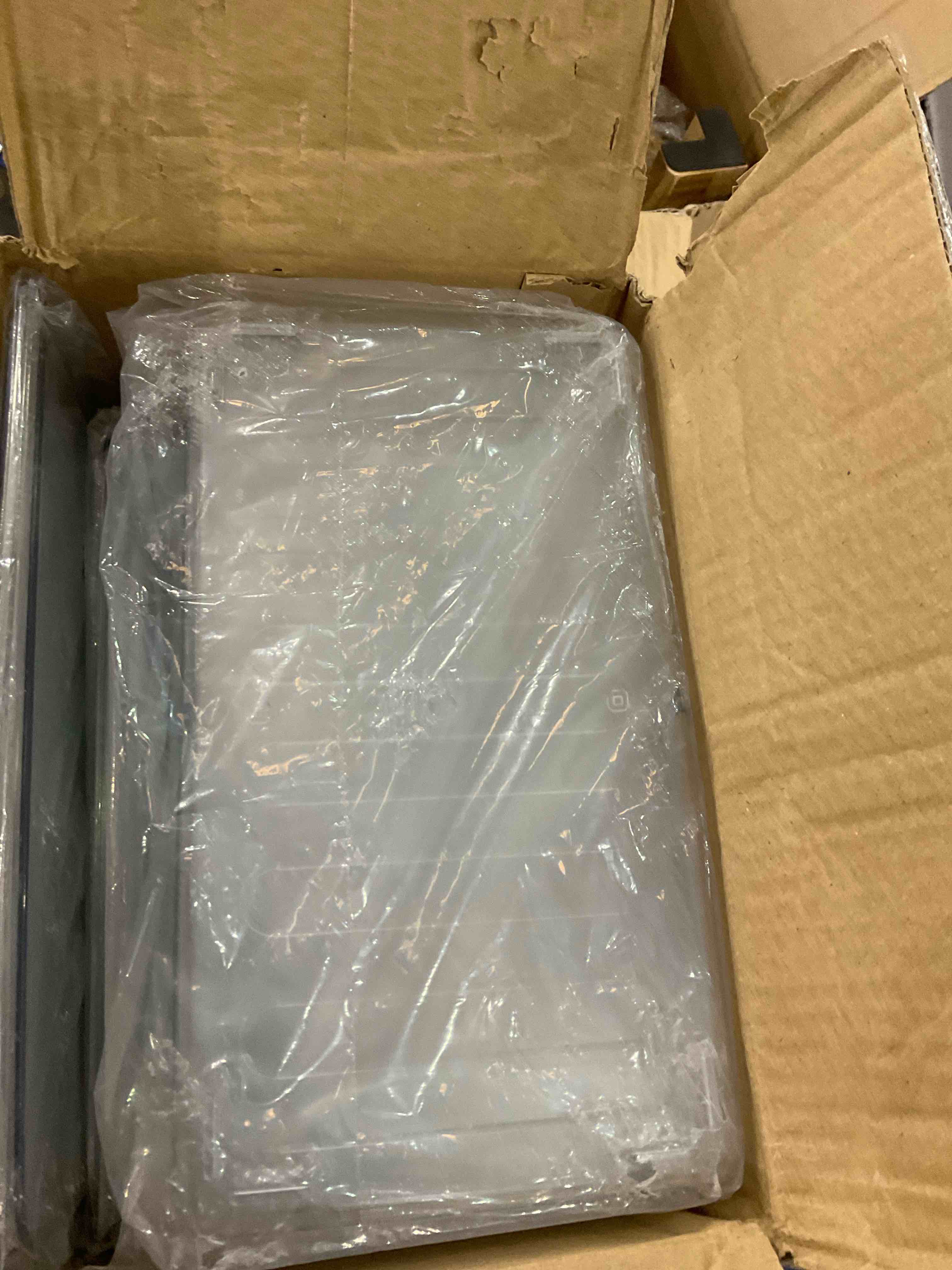 https://s3.amazonaws.com/lotting-images-prod/bidfta/EXS00925243_1701702049444.jpeg