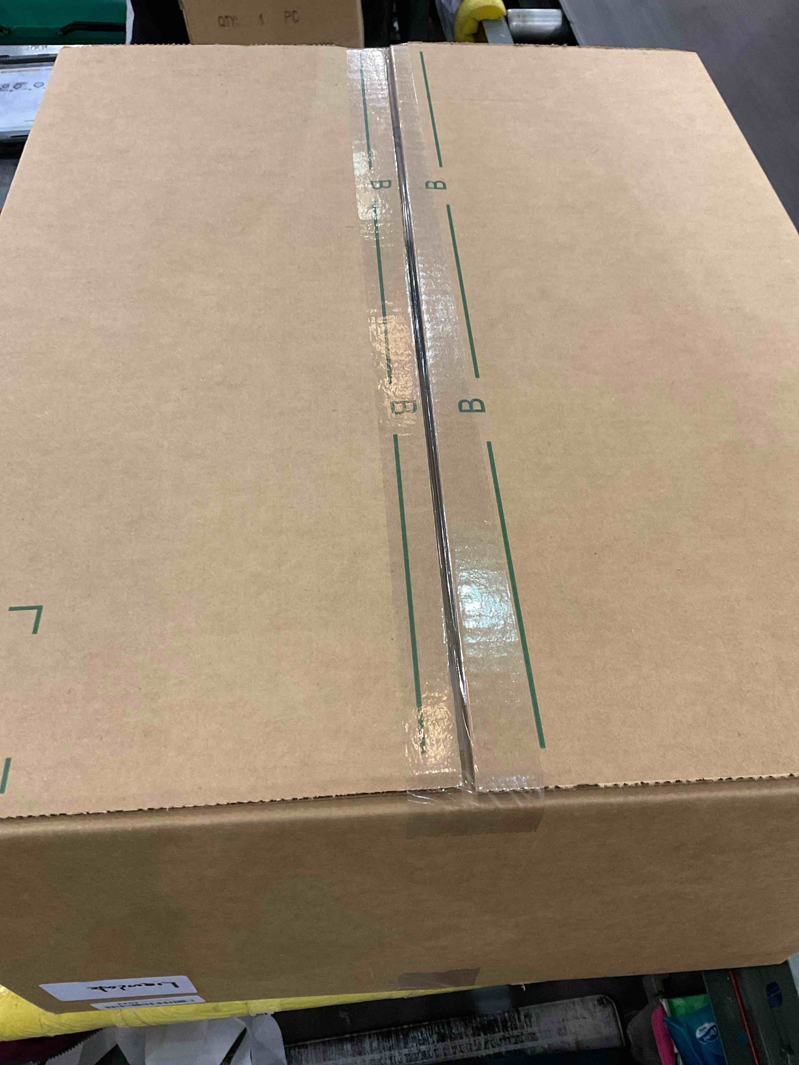 https://s3.amazonaws.com/lotting-images-prod/bidfta/EXS00925264_1701704971040.jpeg
