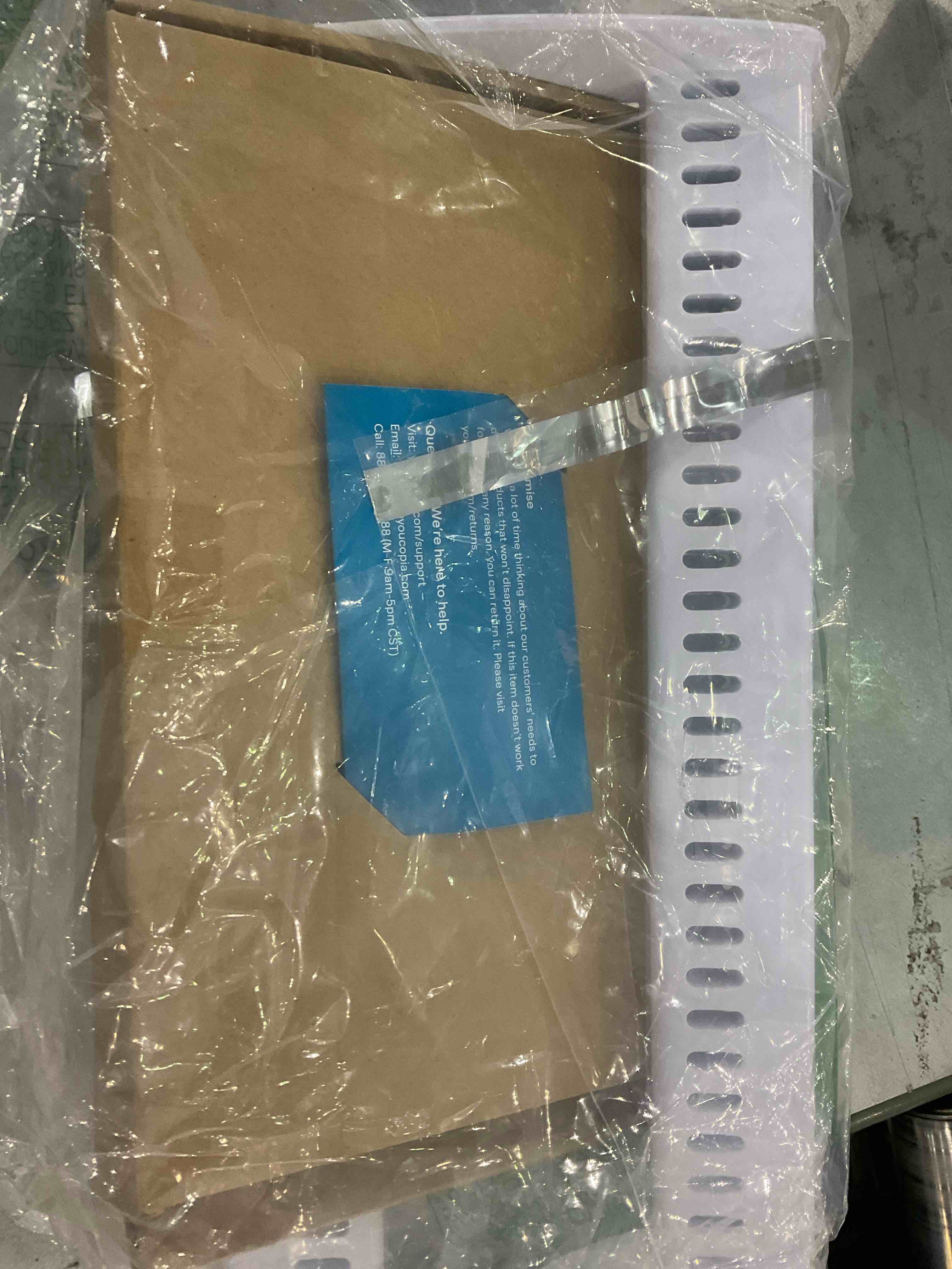 https://s3.amazonaws.com/lotting-images-prod/bidfta/EXS00925397_1701782664662.jpeg