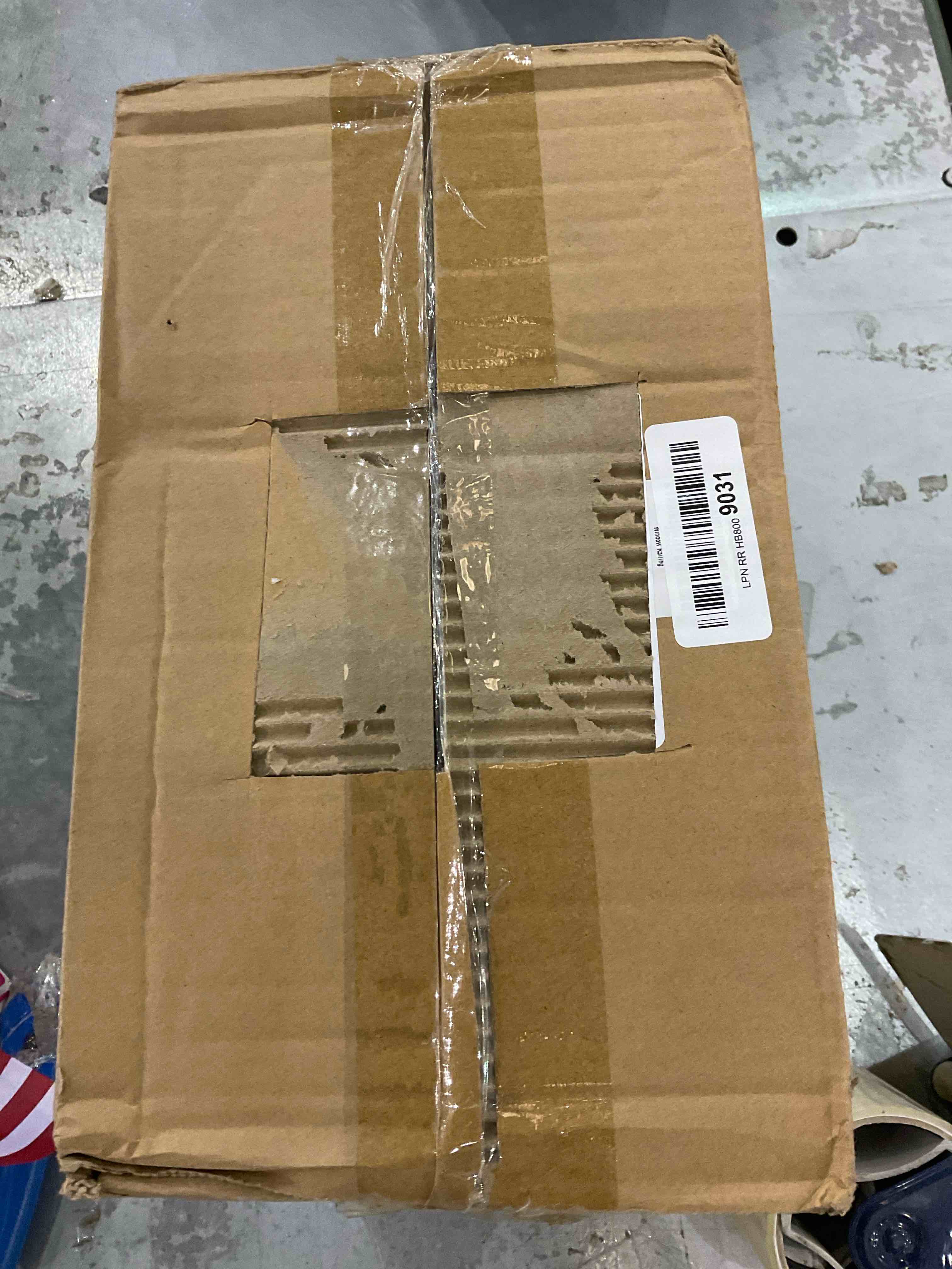 https://s3.amazonaws.com/lotting-images-prod/bidfta/EXS00925438_1701788822793.jpeg