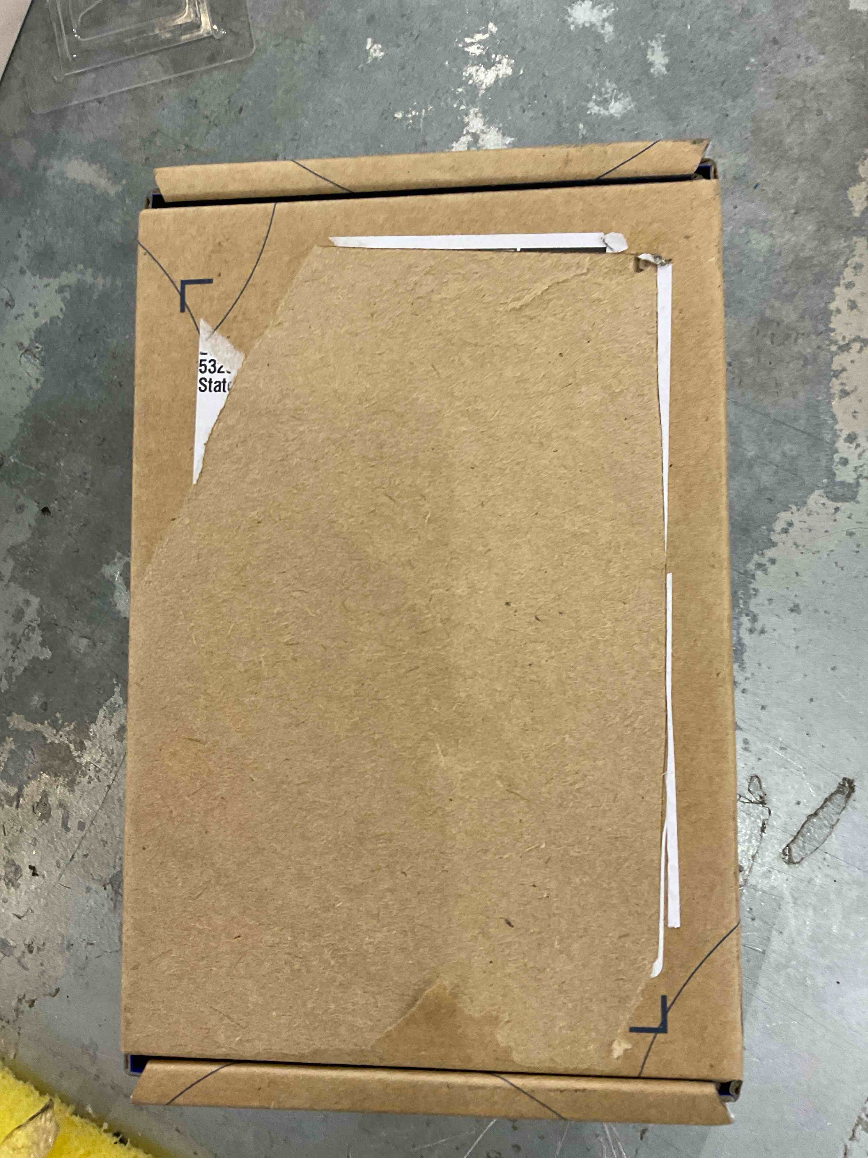 https://s3.amazonaws.com/lotting-images-prod/bidfta/EXS00925472_1701792709334.jpeg