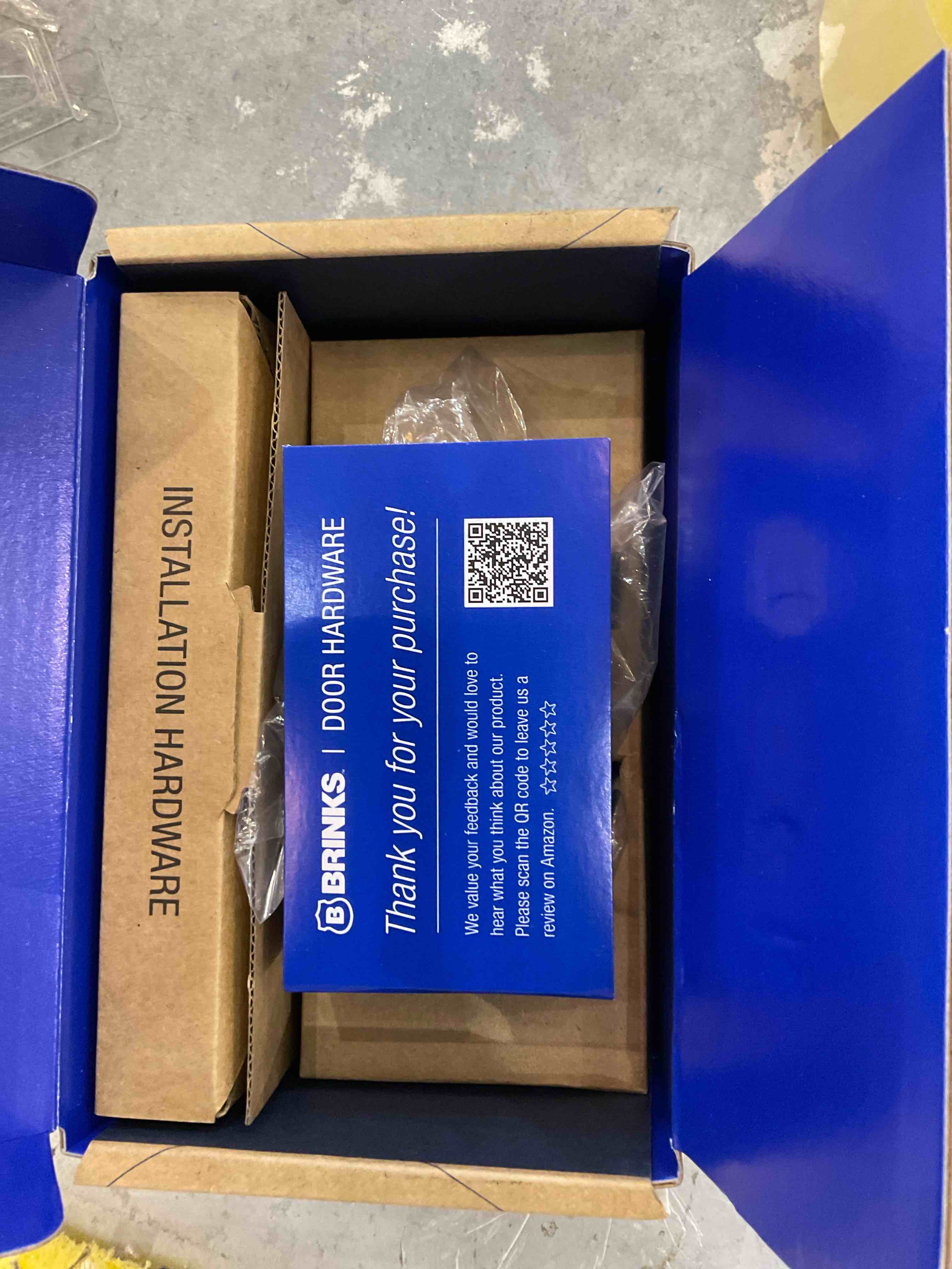 https://s3.amazonaws.com/lotting-images-prod/bidfta/EXS00925472_1701792714381.jpeg
