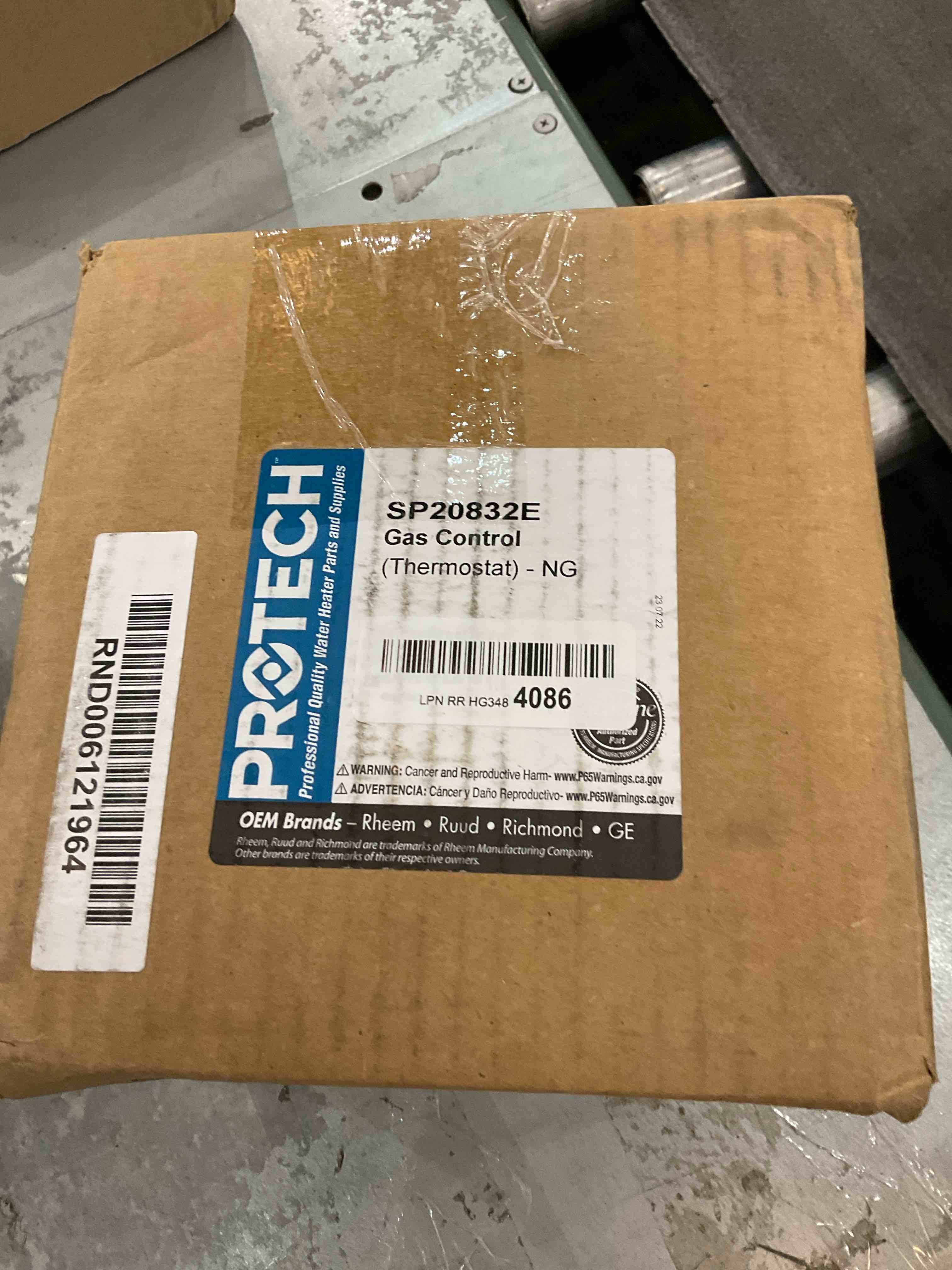 https://s3.amazonaws.com/lotting-images-prod/bidfta/EXS00925489_1701795414767.jpeg