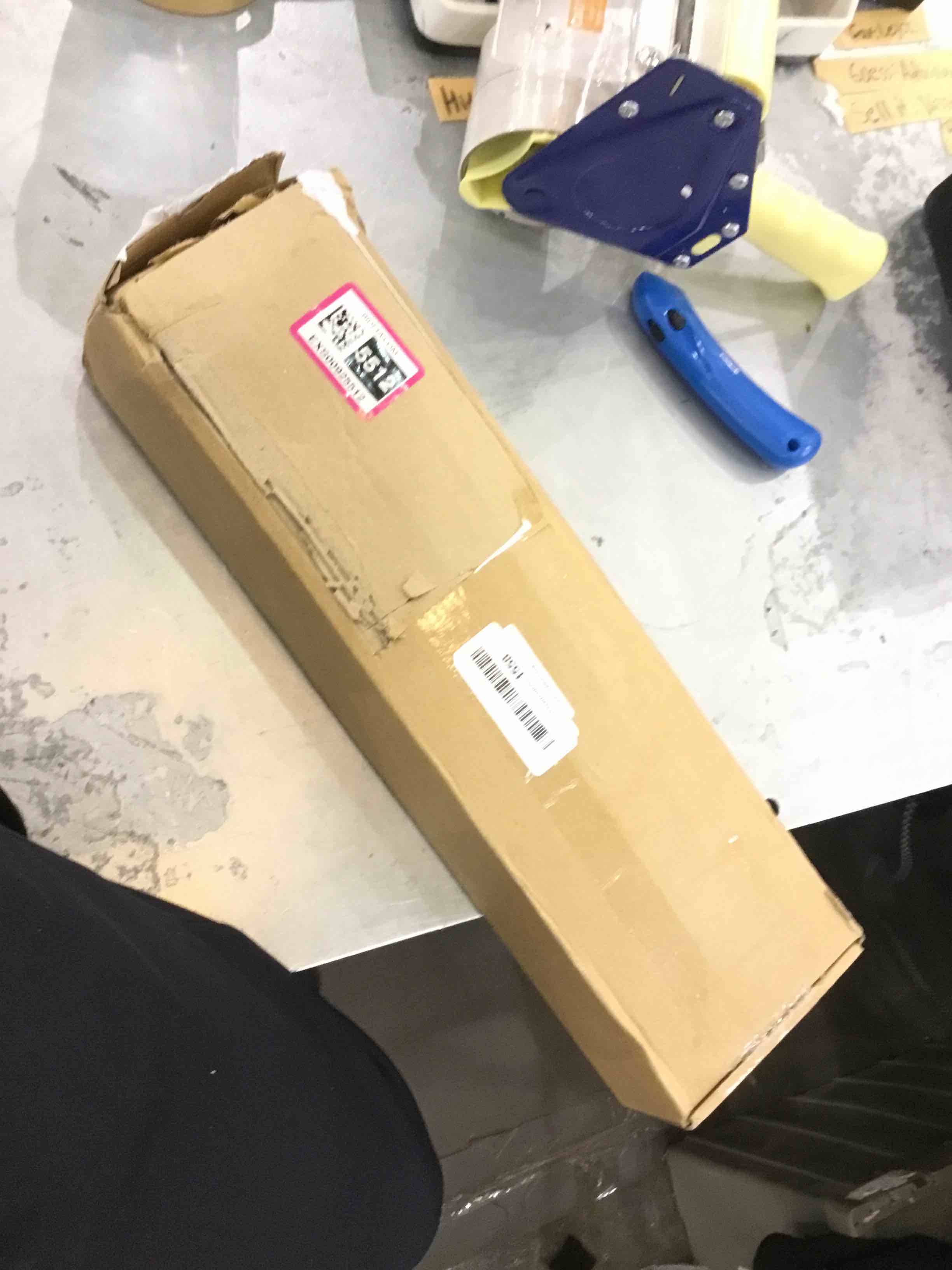 https://s3.amazonaws.com/lotting-images-prod/bidfta/EXS00925512_1701368941896.jpeg