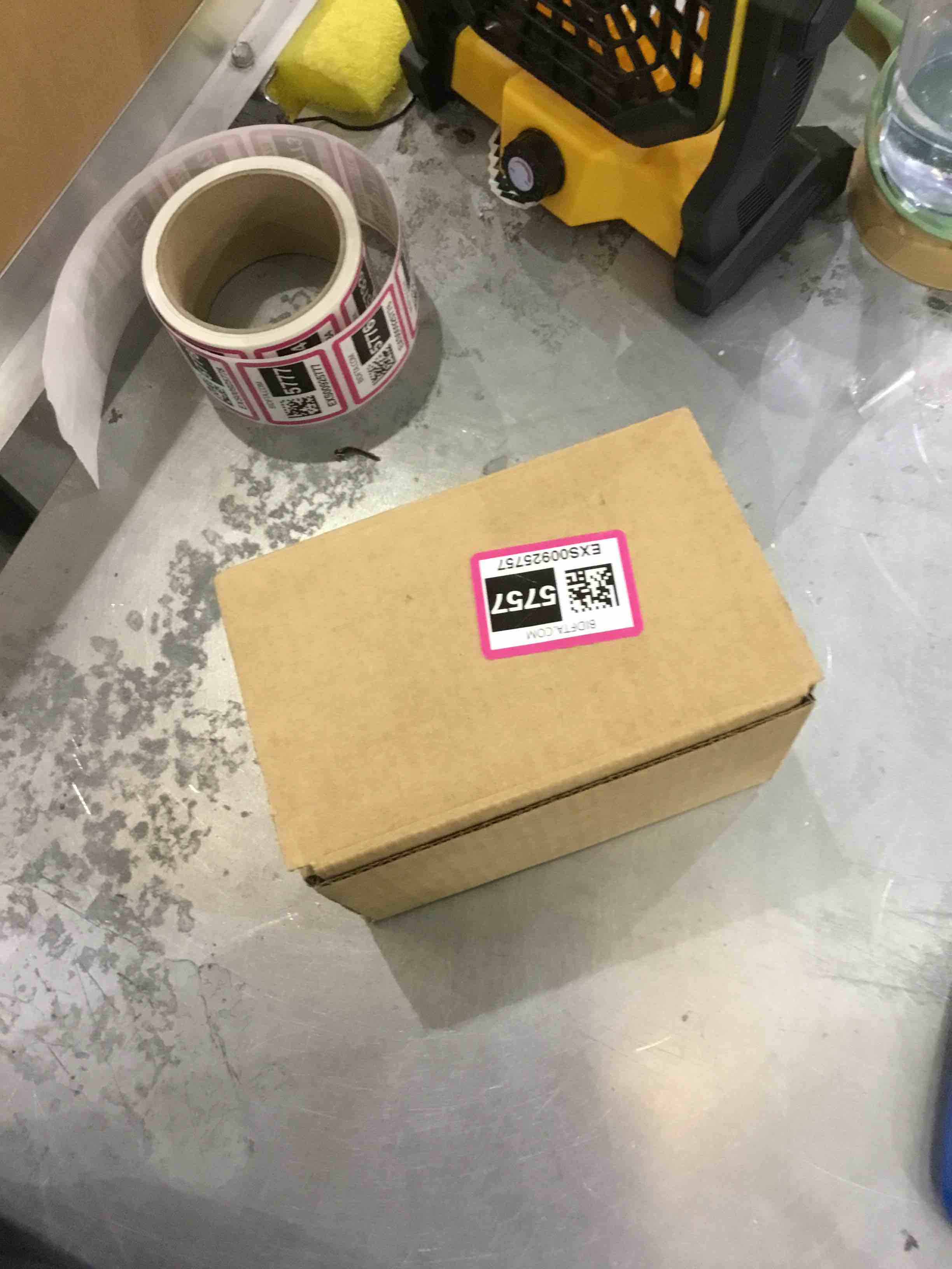 https://s3.amazonaws.com/lotting-images-prod/bidfta/EXS00925757_1701700912484.jpeg