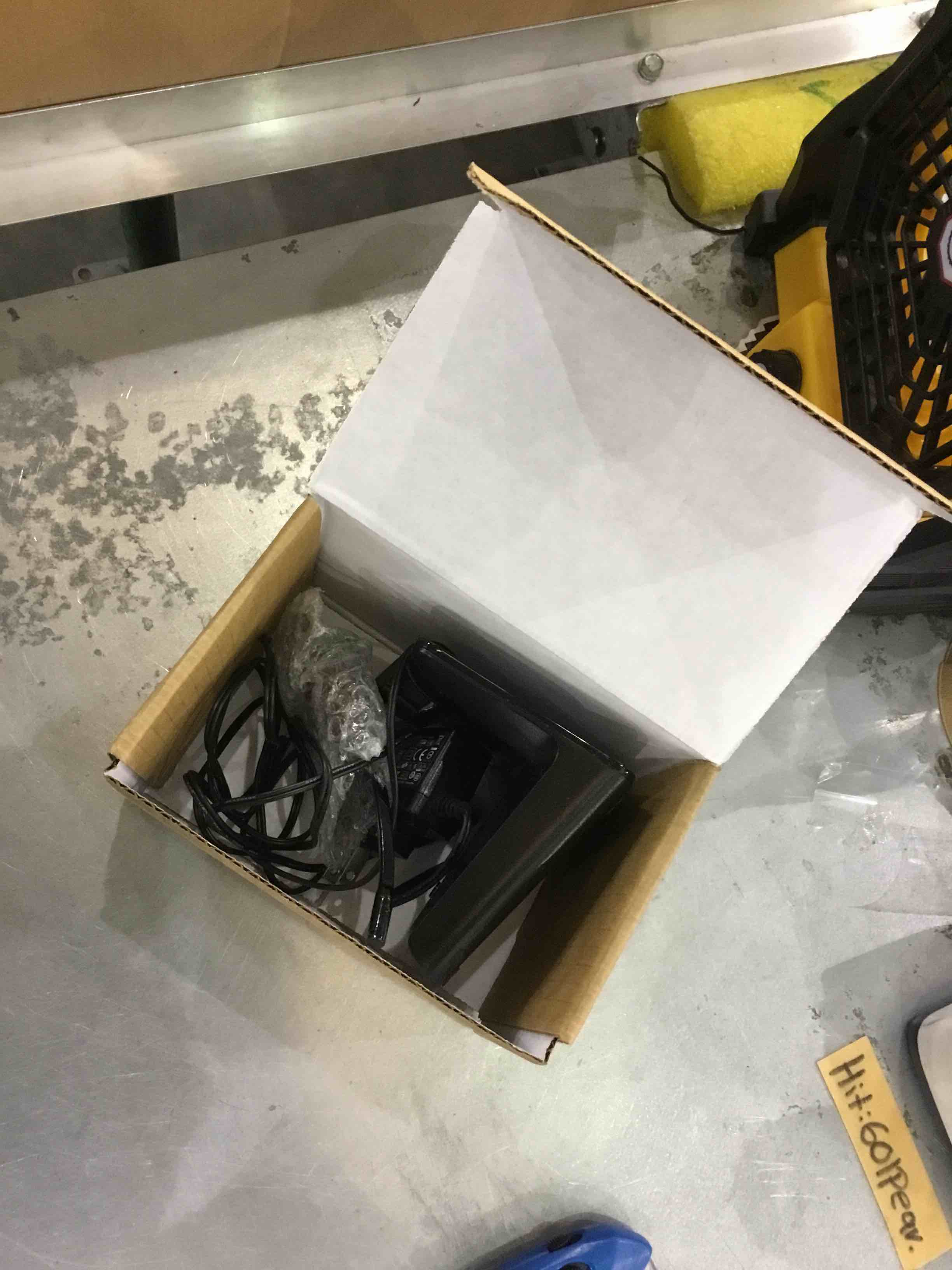 https://s3.amazonaws.com/lotting-images-prod/bidfta/EXS00925757_1701700940492.jpeg