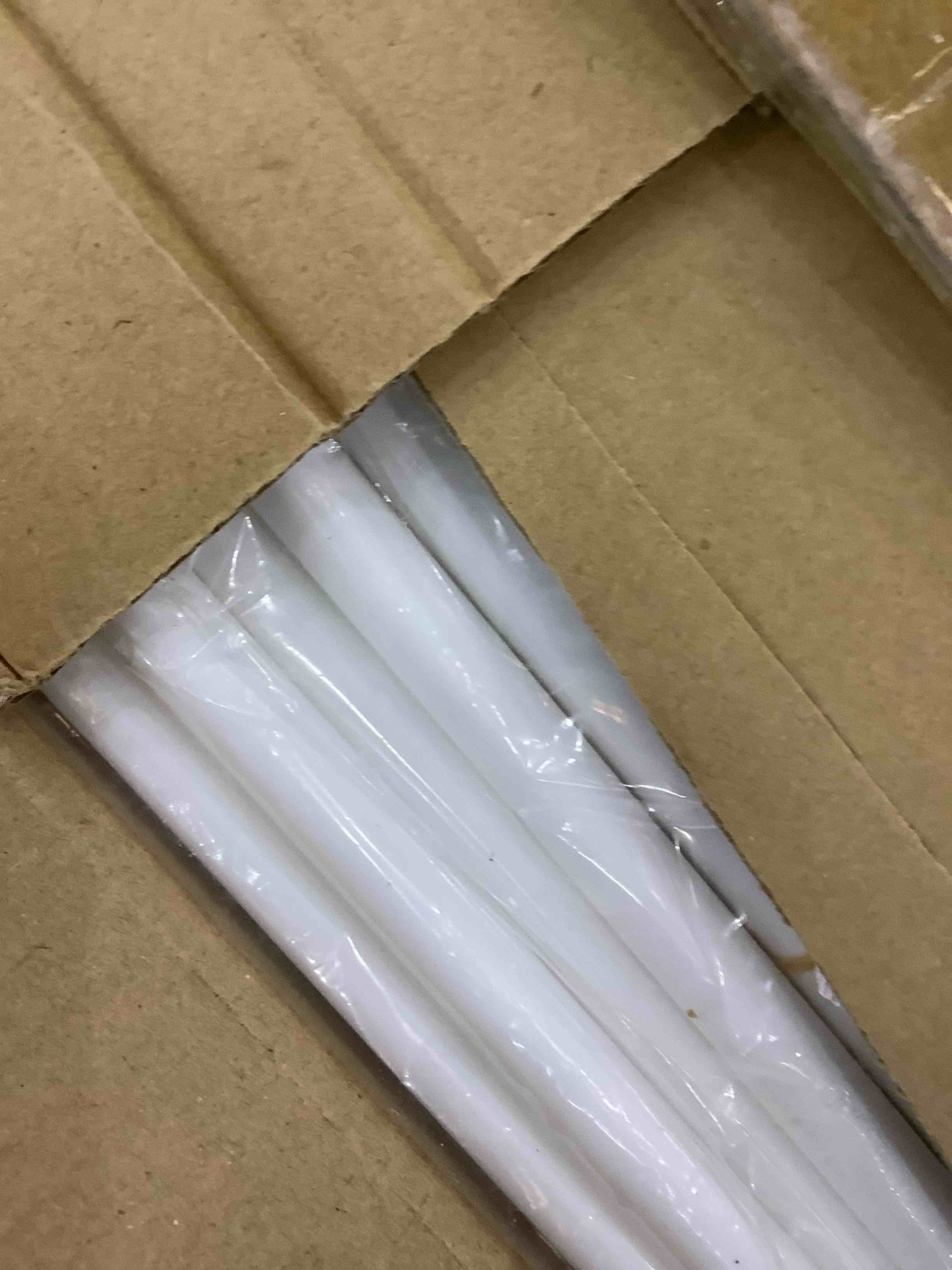 https://s3.amazonaws.com/lotting-images-prod/bidfta/EXS00926214_1702663616067.jpeg