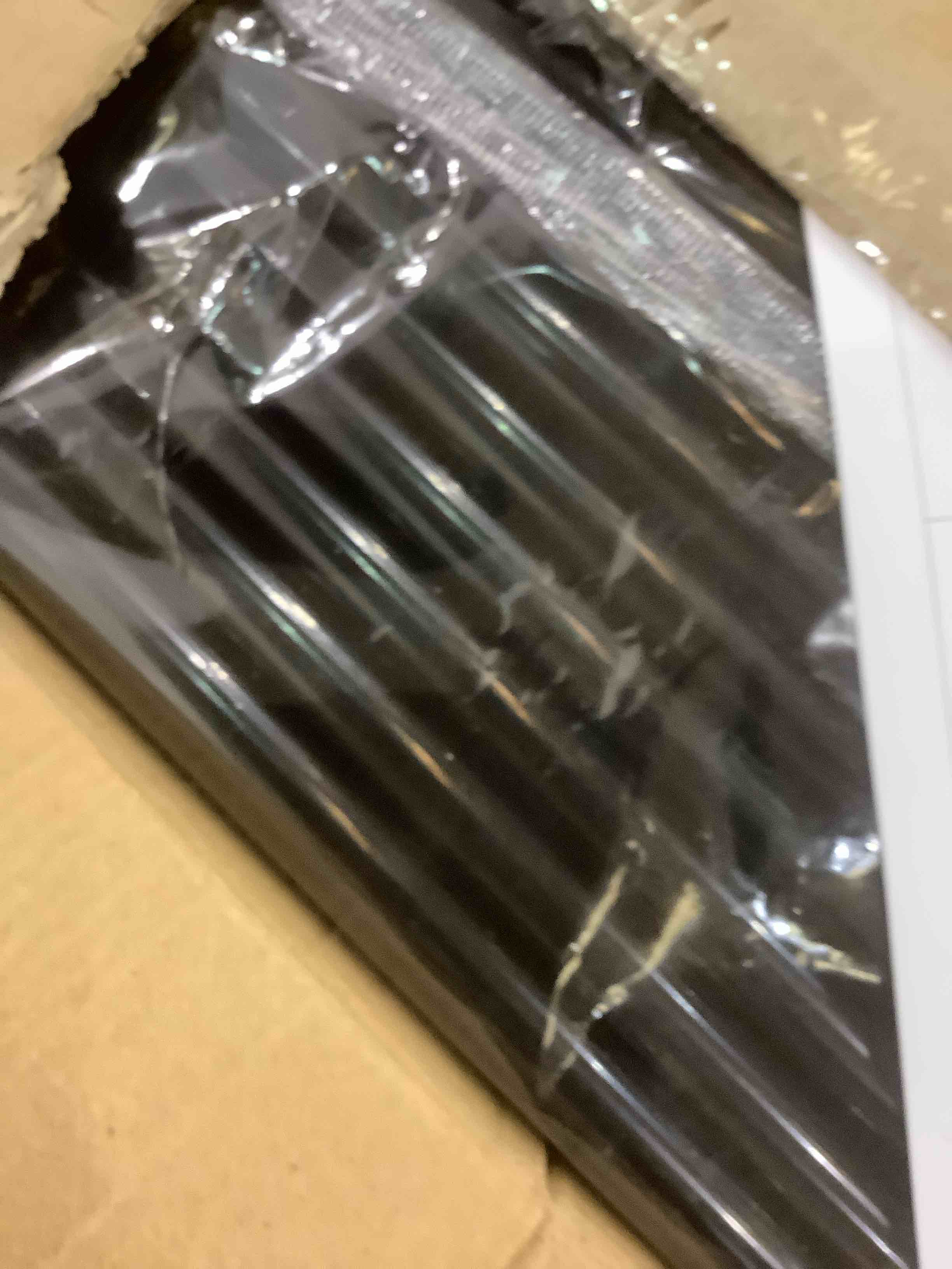 https://s3.amazonaws.com/lotting-images-prod/bidfta/EXS00926245_1702668792765.jpeg