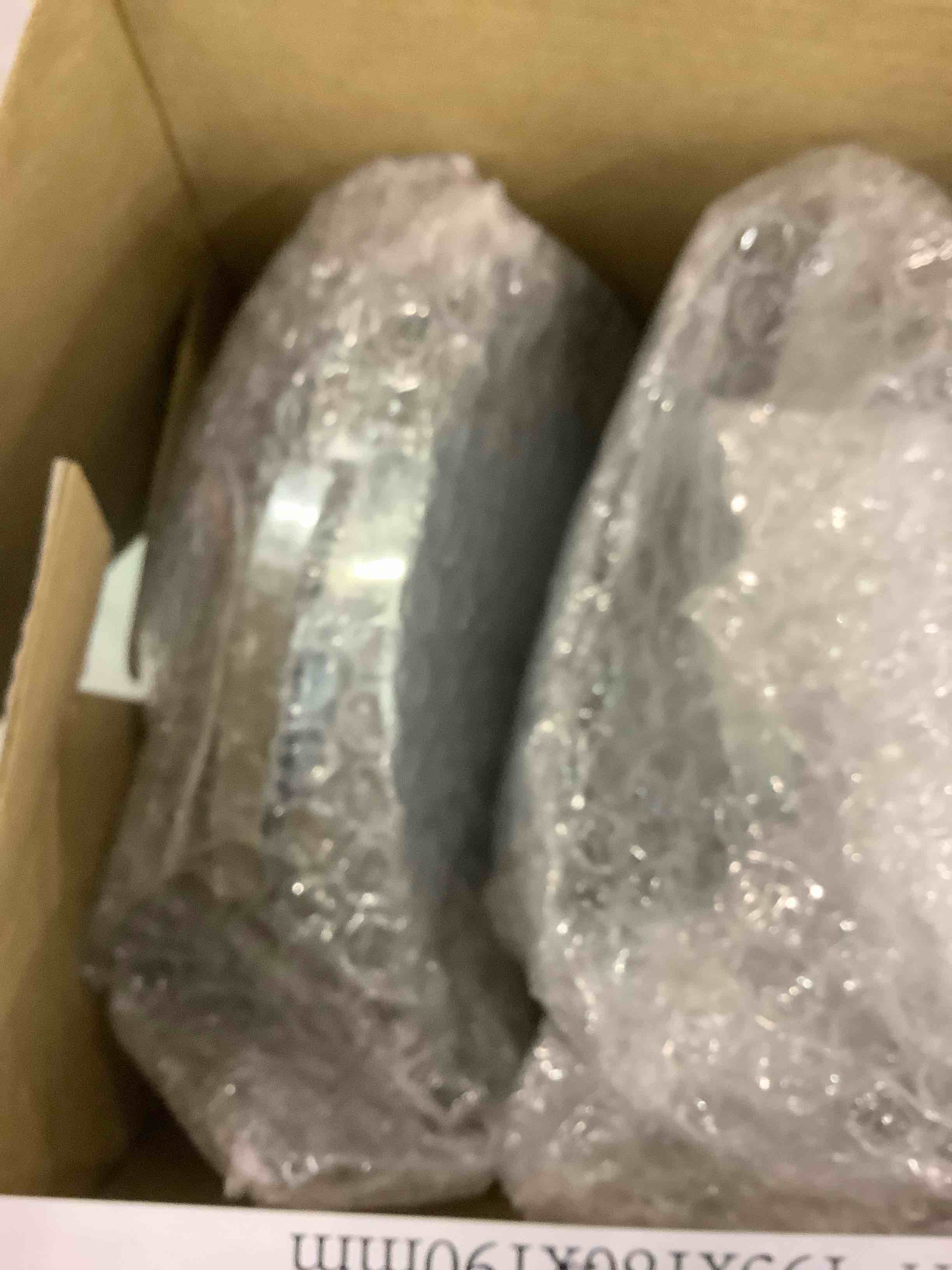 https://s3.amazonaws.com/lotting-images-prod/bidfta/EXS00926290_1702906030448.jpeg