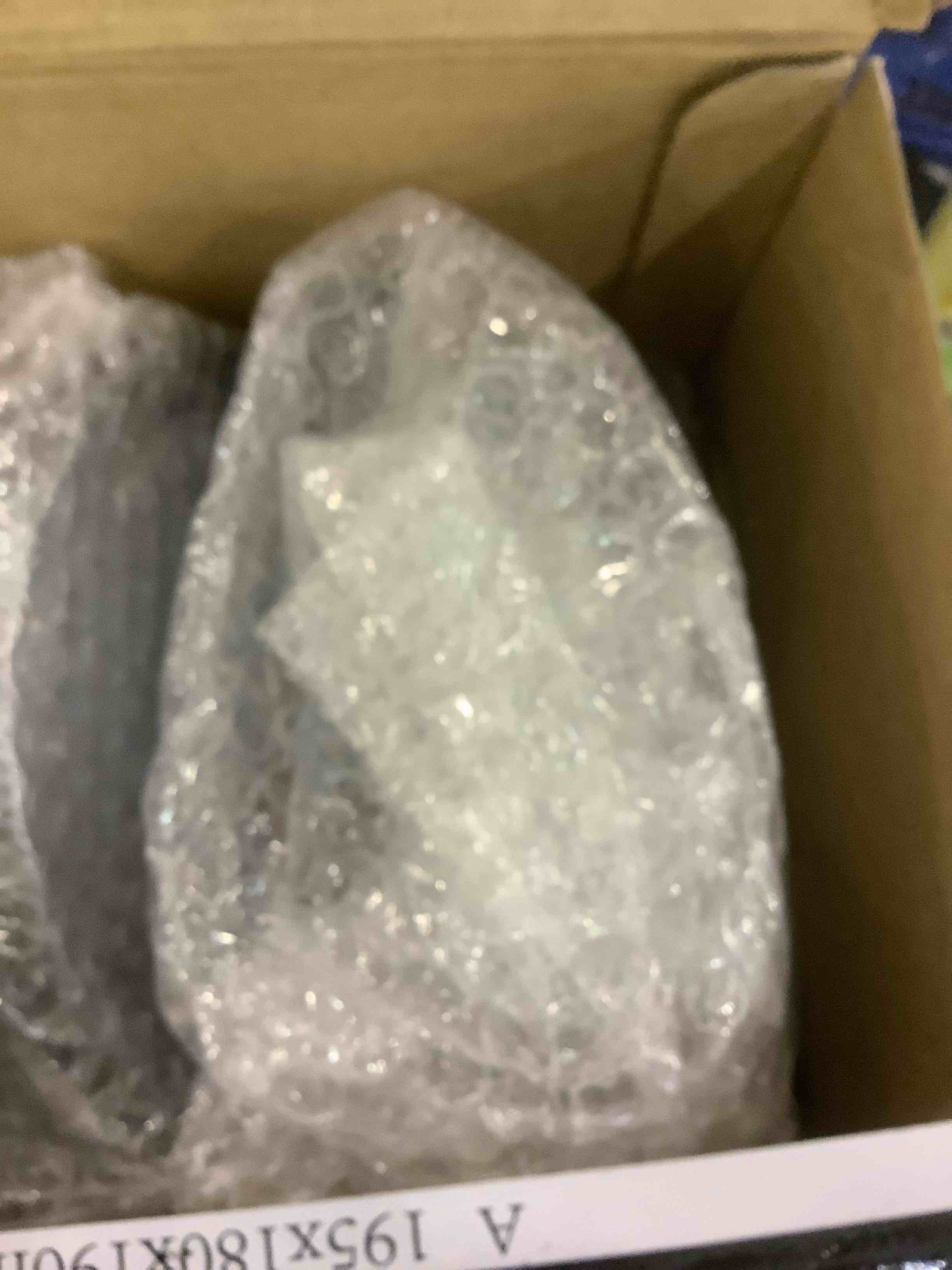 https://s3.amazonaws.com/lotting-images-prod/bidfta/EXS00926290_1702906032094.jpeg