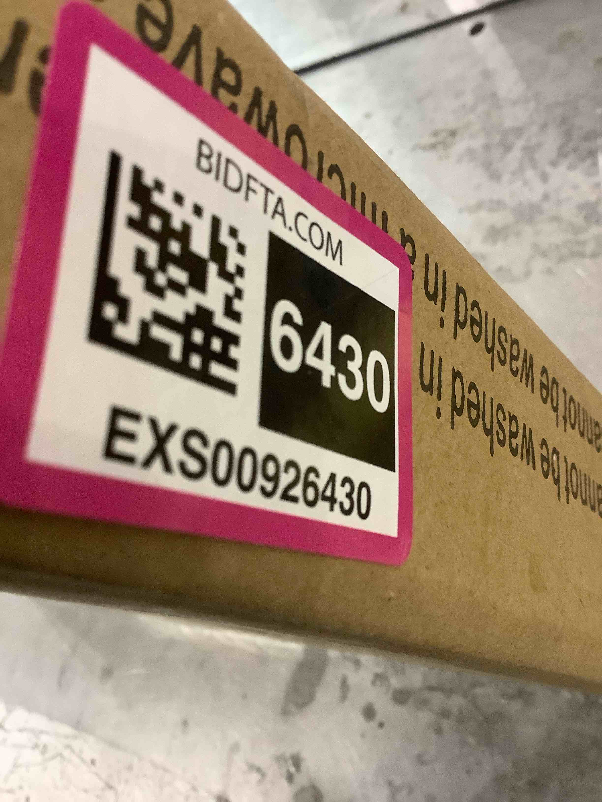 https://s3.amazonaws.com/lotting-images-prod/bidfta/EXS00926430_1702929422788.jpeg