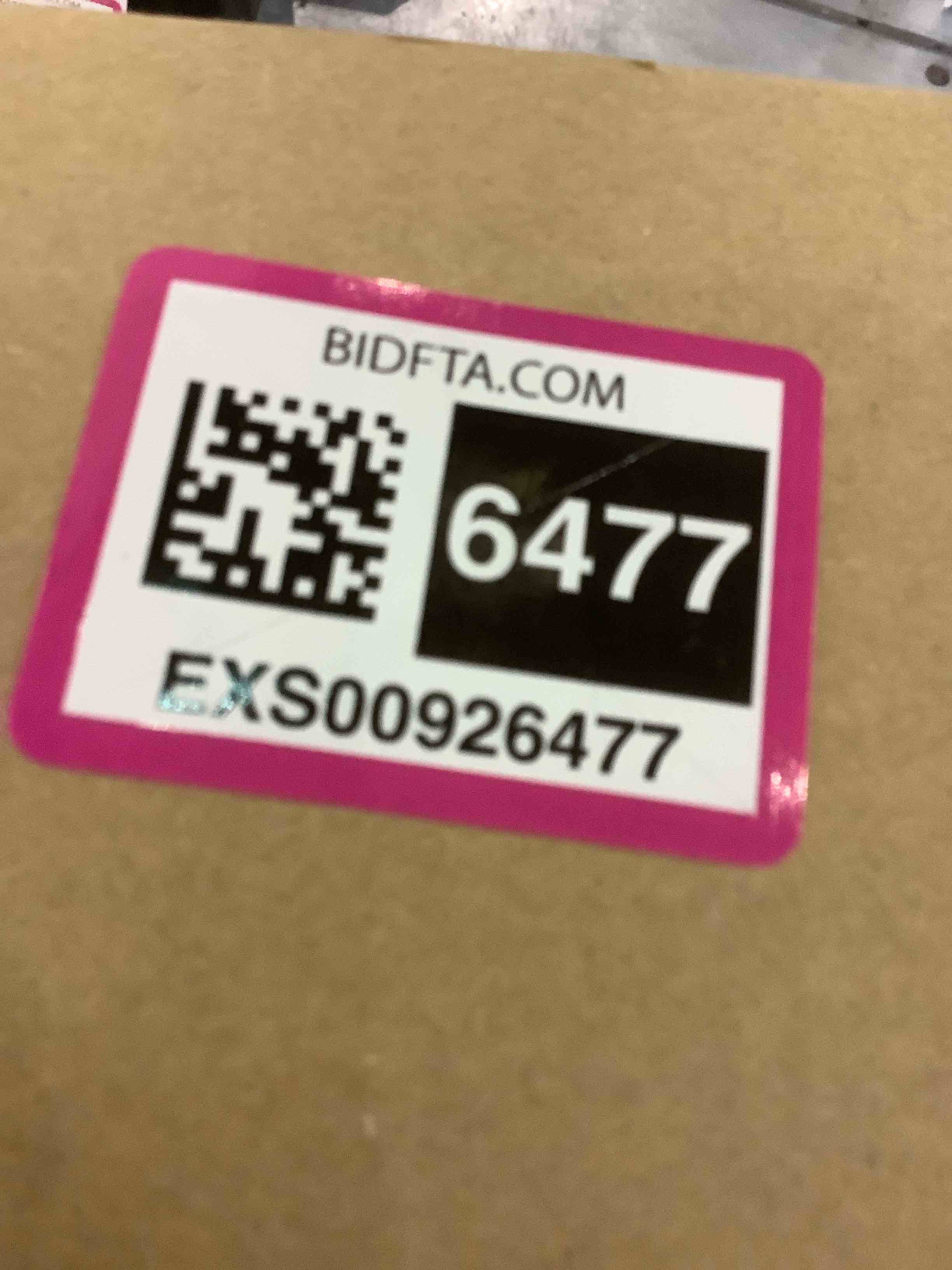 https://s3.amazonaws.com/lotting-images-prod/bidfta/EXS00926477_1702992669209.jpeg