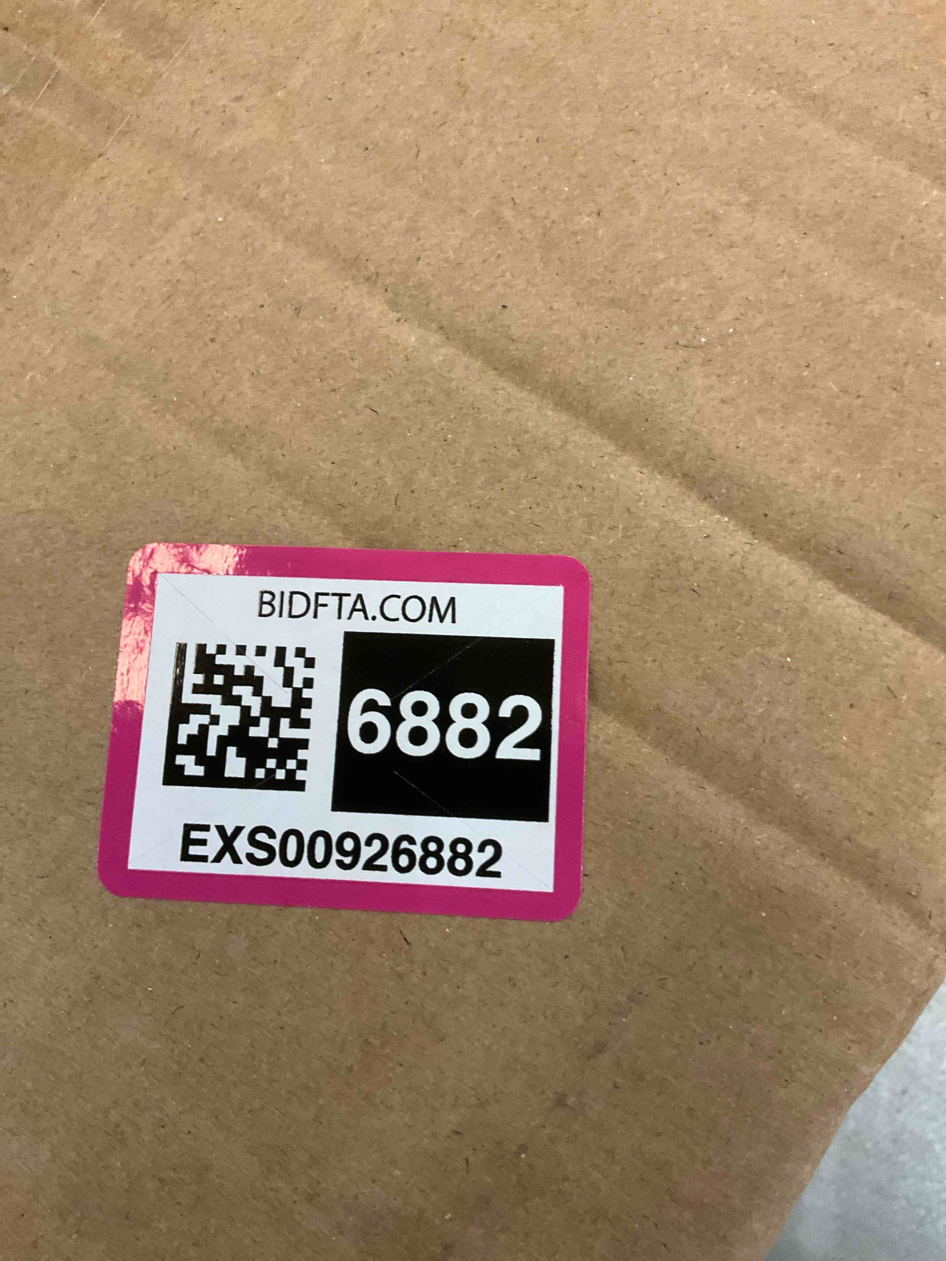 https://s3.amazonaws.com/lotting-images-prod/bidfta/EXS00926882_1704738906035.jpeg