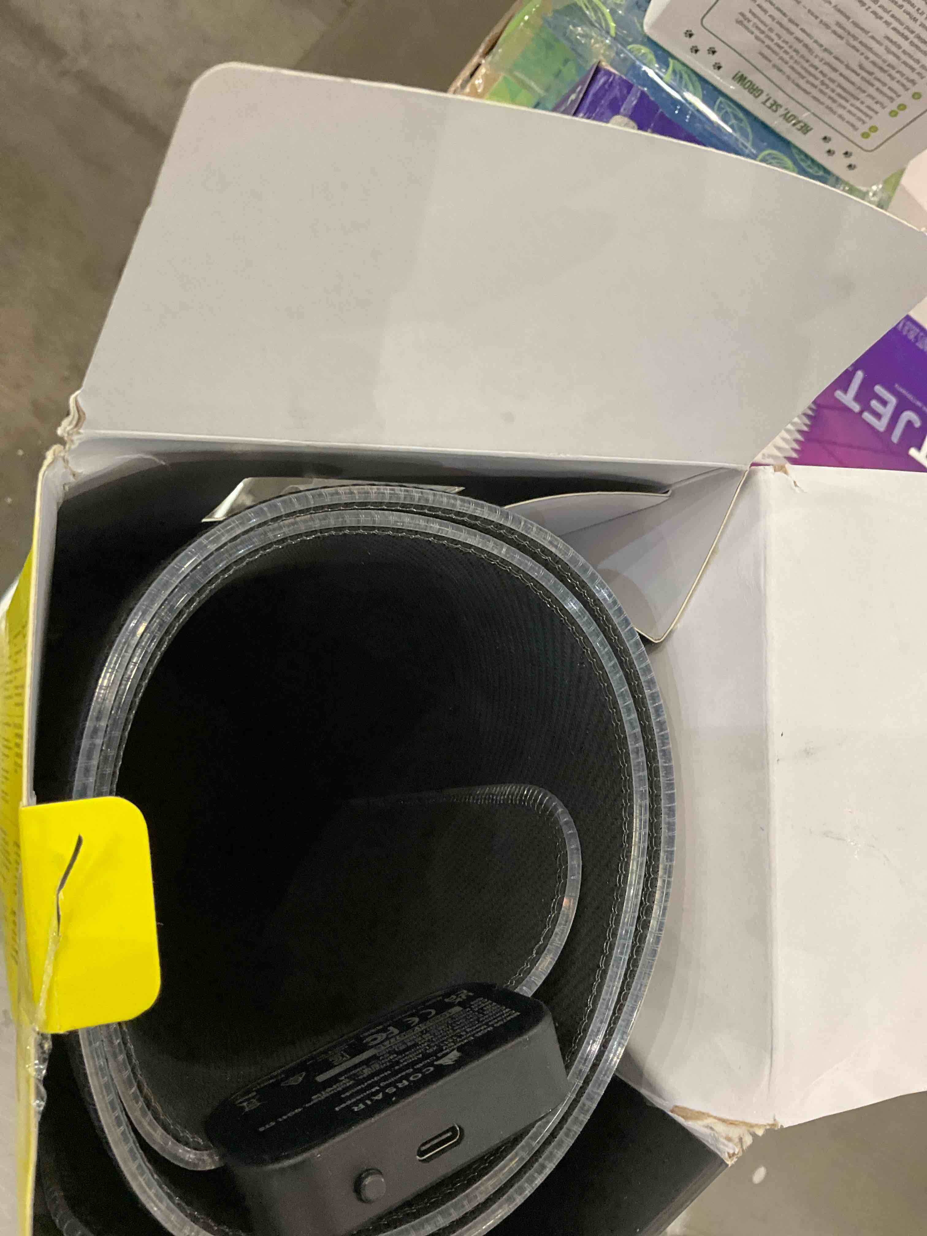 https://s3.amazonaws.com/lotting-images-prod/bidfta/EXS00927293_1702403737558.jpeg